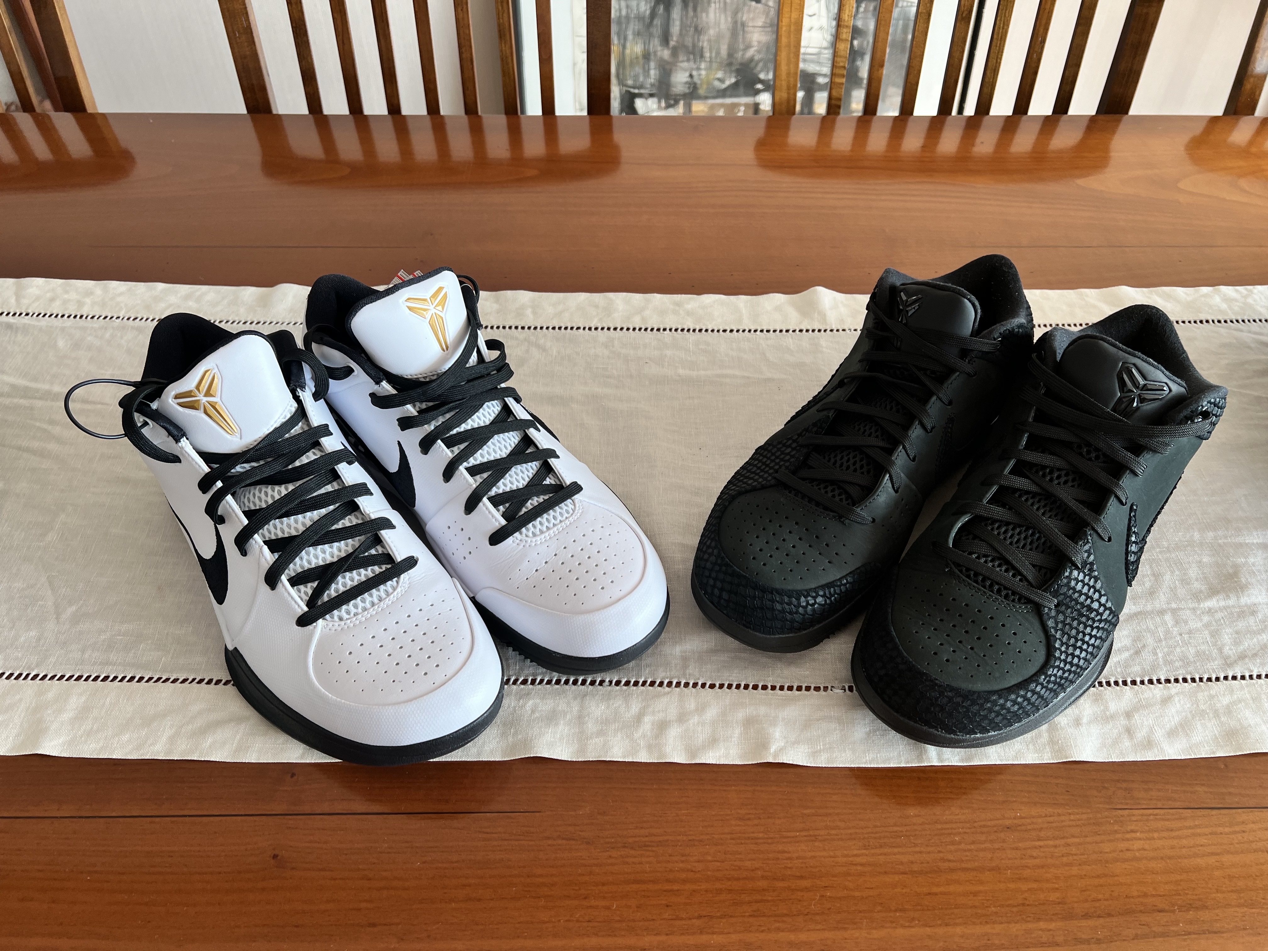 Nike Kobe 4 Protro Black University Gold, Nike Kobe 4 Protro Mambacita Gigi 착용 스타일 - 1