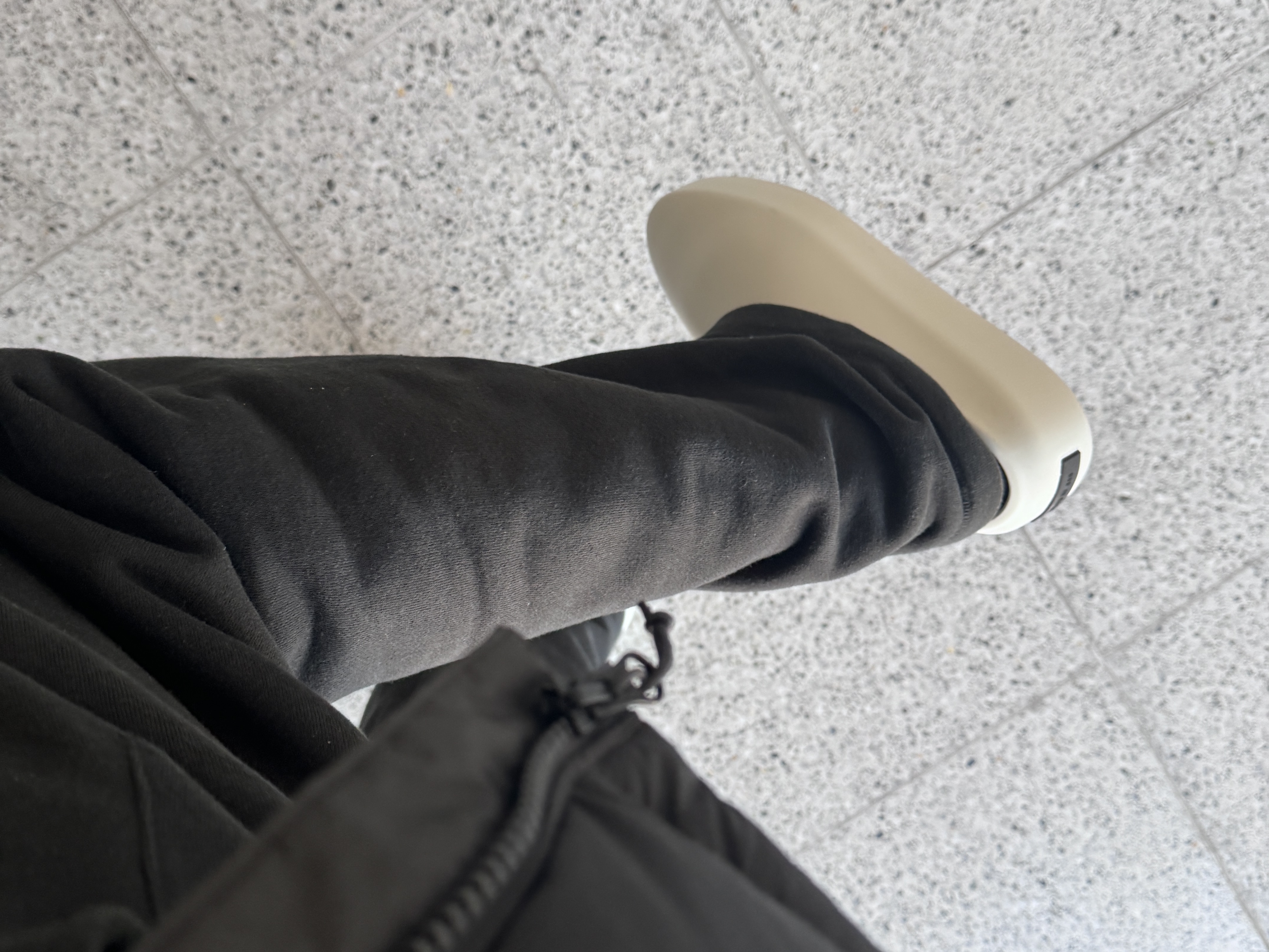 Fear of God The California Collection 8 Cream 착용 스타일 - 3