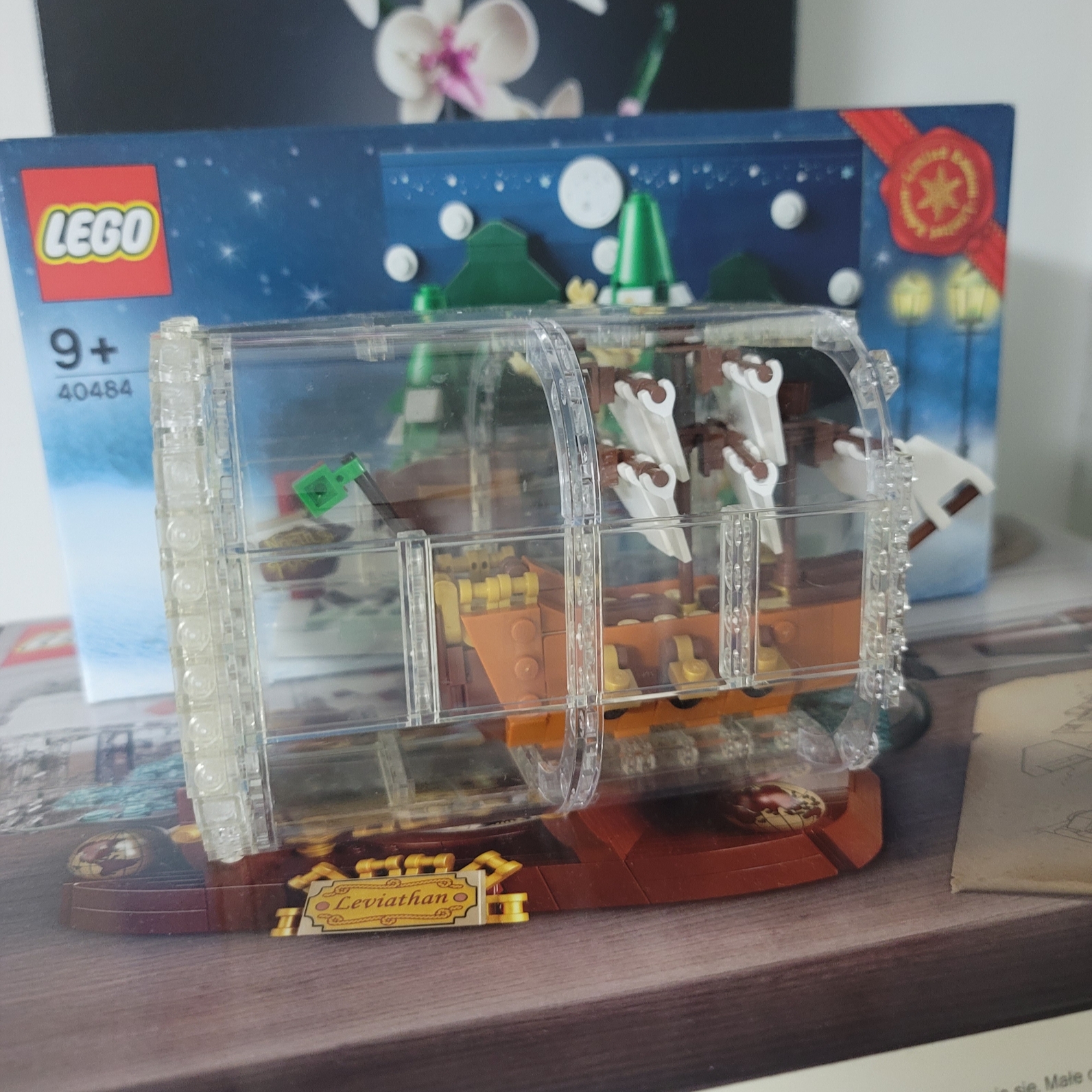 Lego Ship in a Bottle 착용 스타일