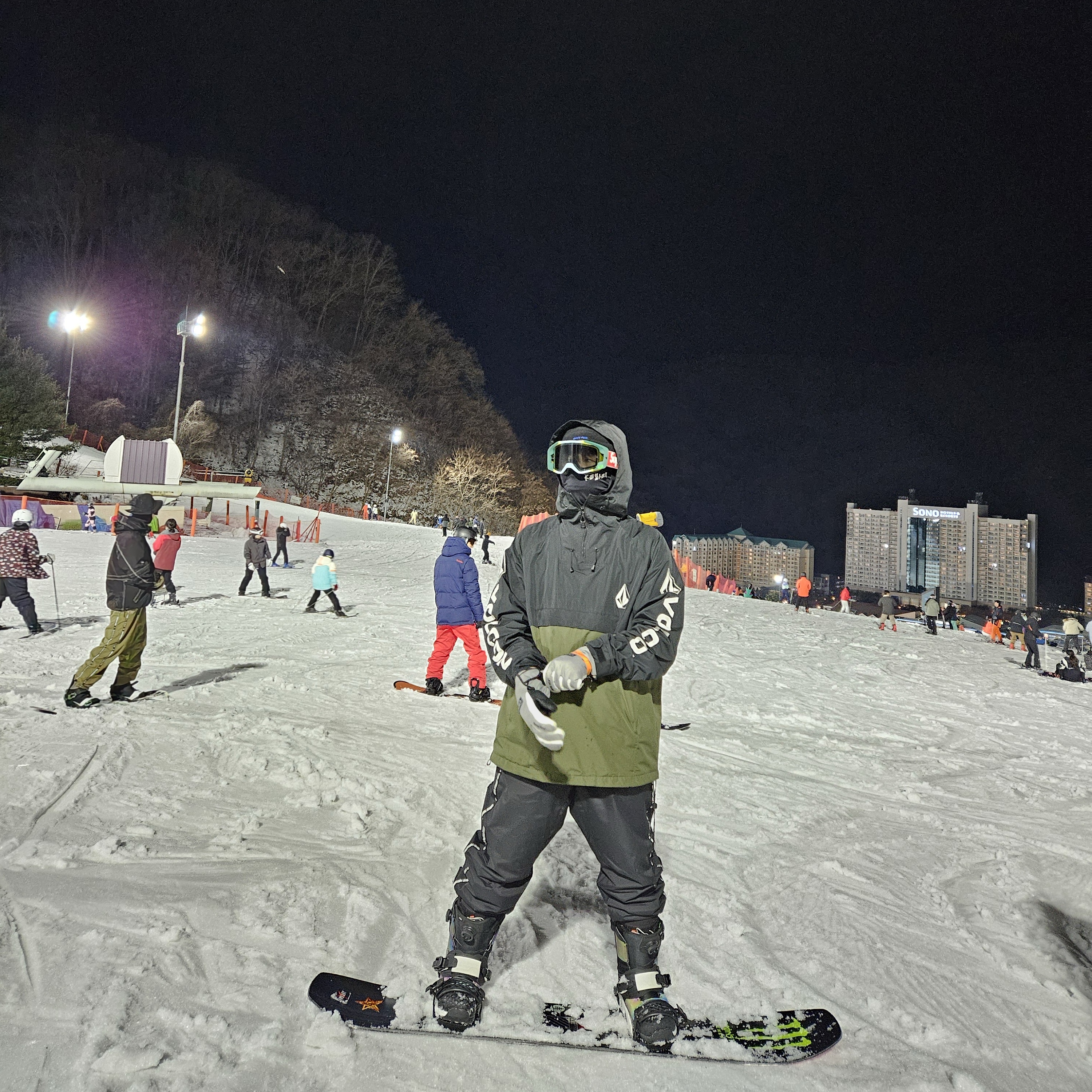 Supreme x Honda x Fox Racing Vue Goggle Moss - 19FW 착용 스타일 - 6