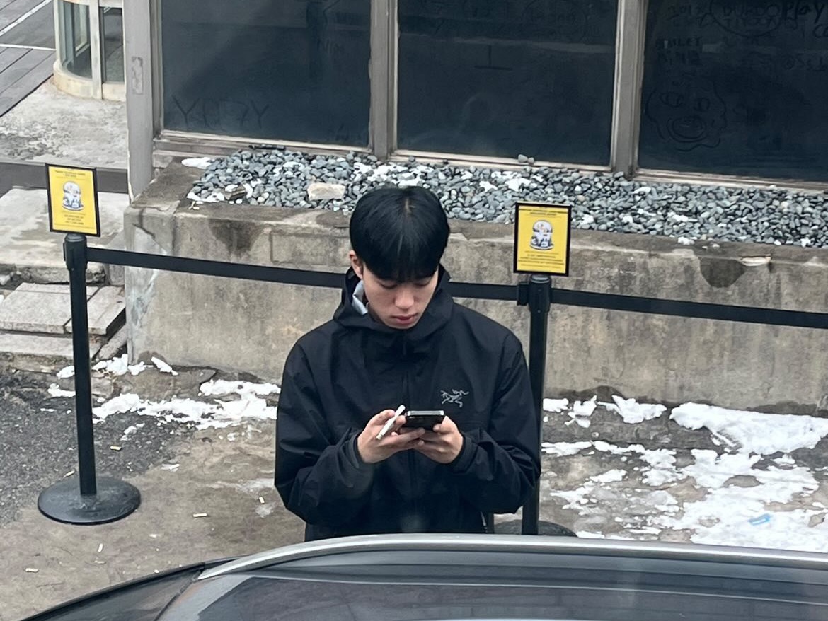 Arc'teryx Beta Jacket Black 착용 스타일