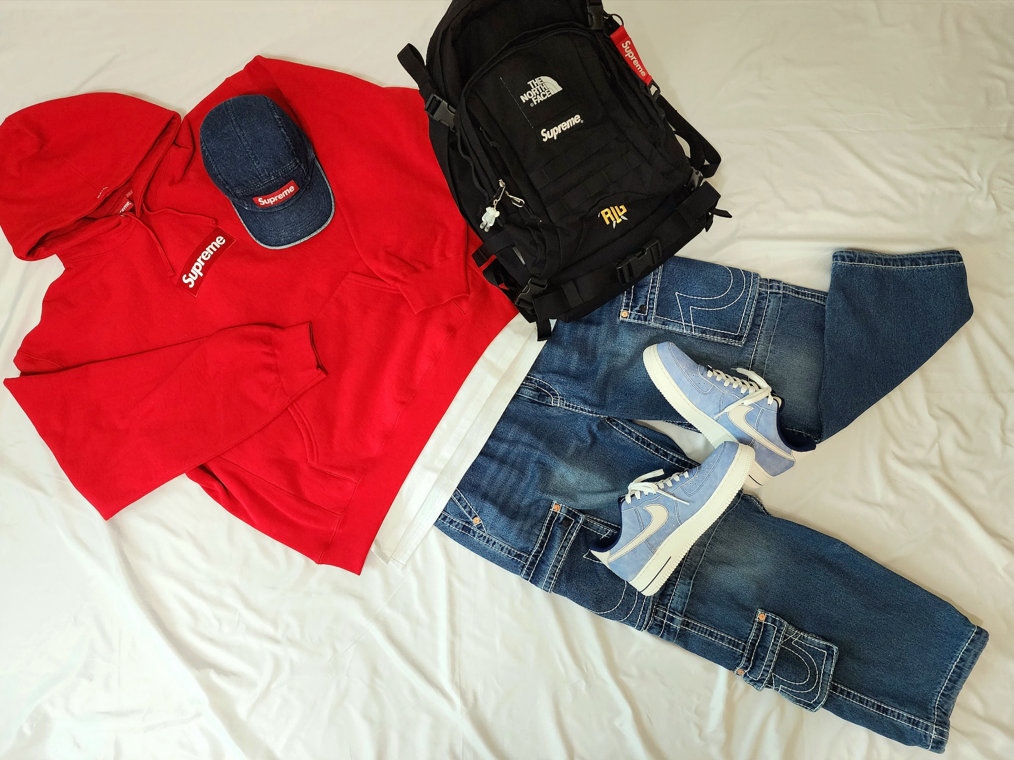 Supreme Box Logo Hooded Sweatshirt Red - 23FW, Supreme Corduroy Camp Cap Red - 23FW μ°©μ© μ€νμΌ - 3