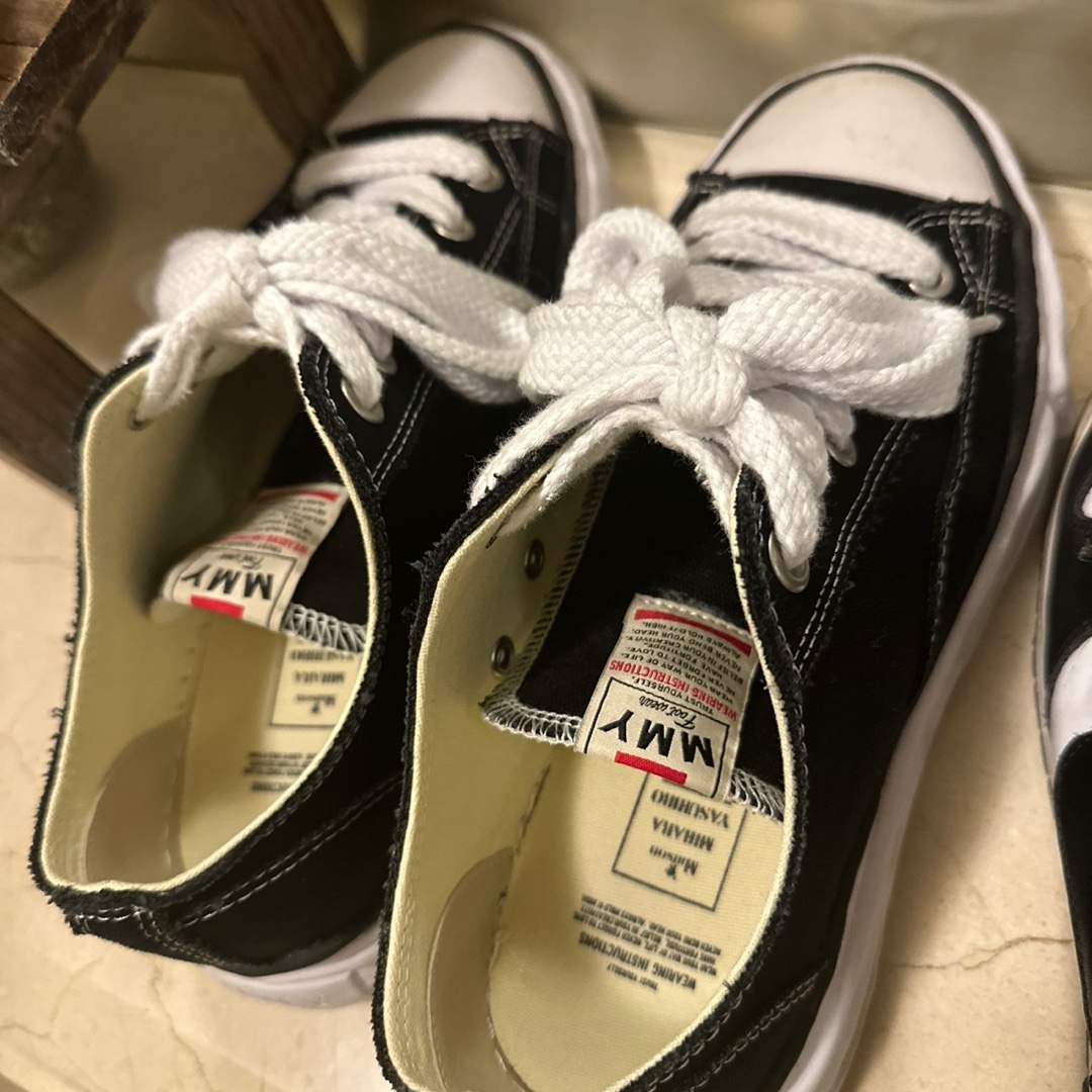 Maison Mihara Yasuhiro Peterson OG Sole Canvas Low Sneakers Black 착용 스타일