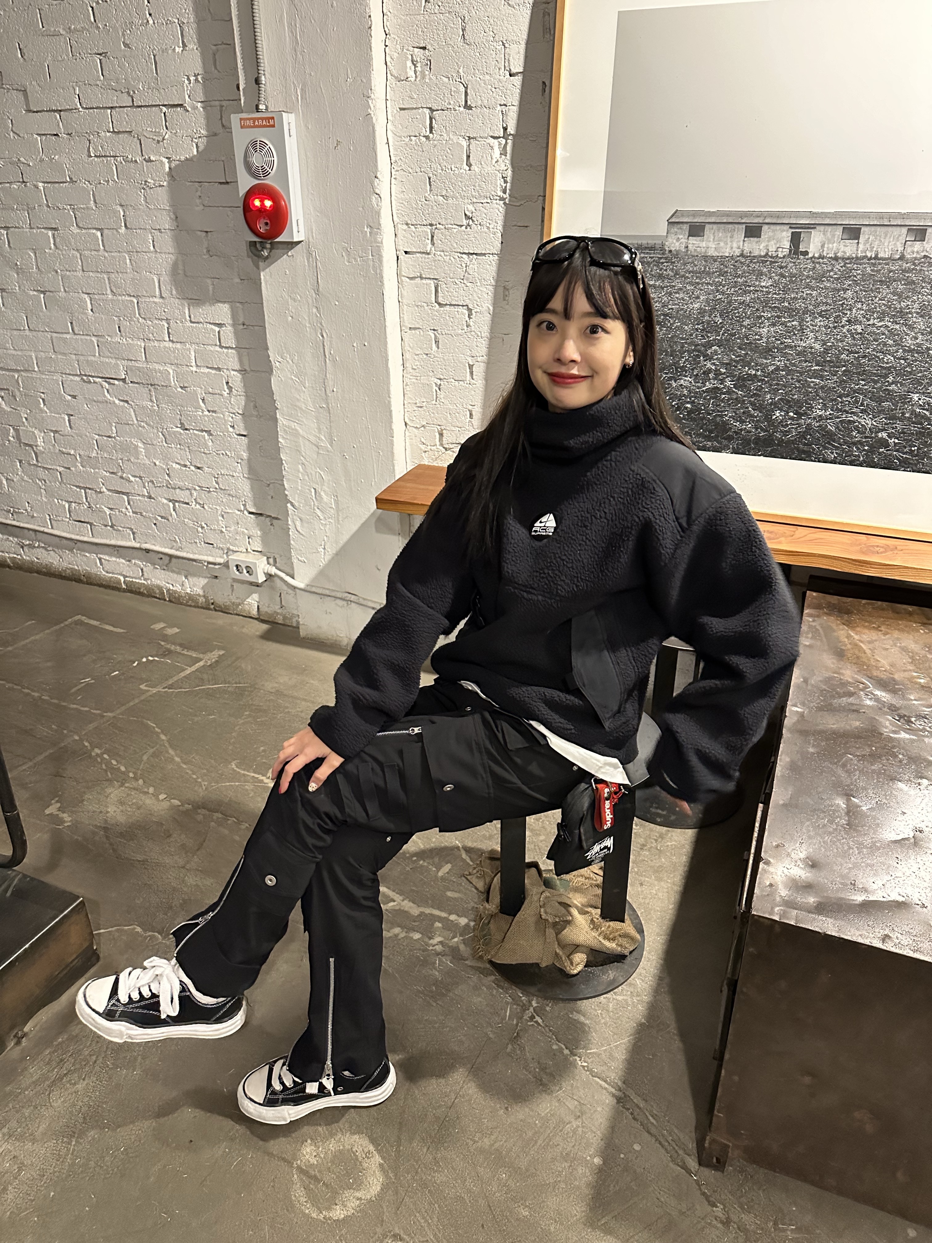 Supreme x Nike ACG Fleece Pullover Black - 22FW, Maison Mihara Yasuhiro Peterson OG Sole Canvas Low Sneakers Black 착용 스타일 - 1