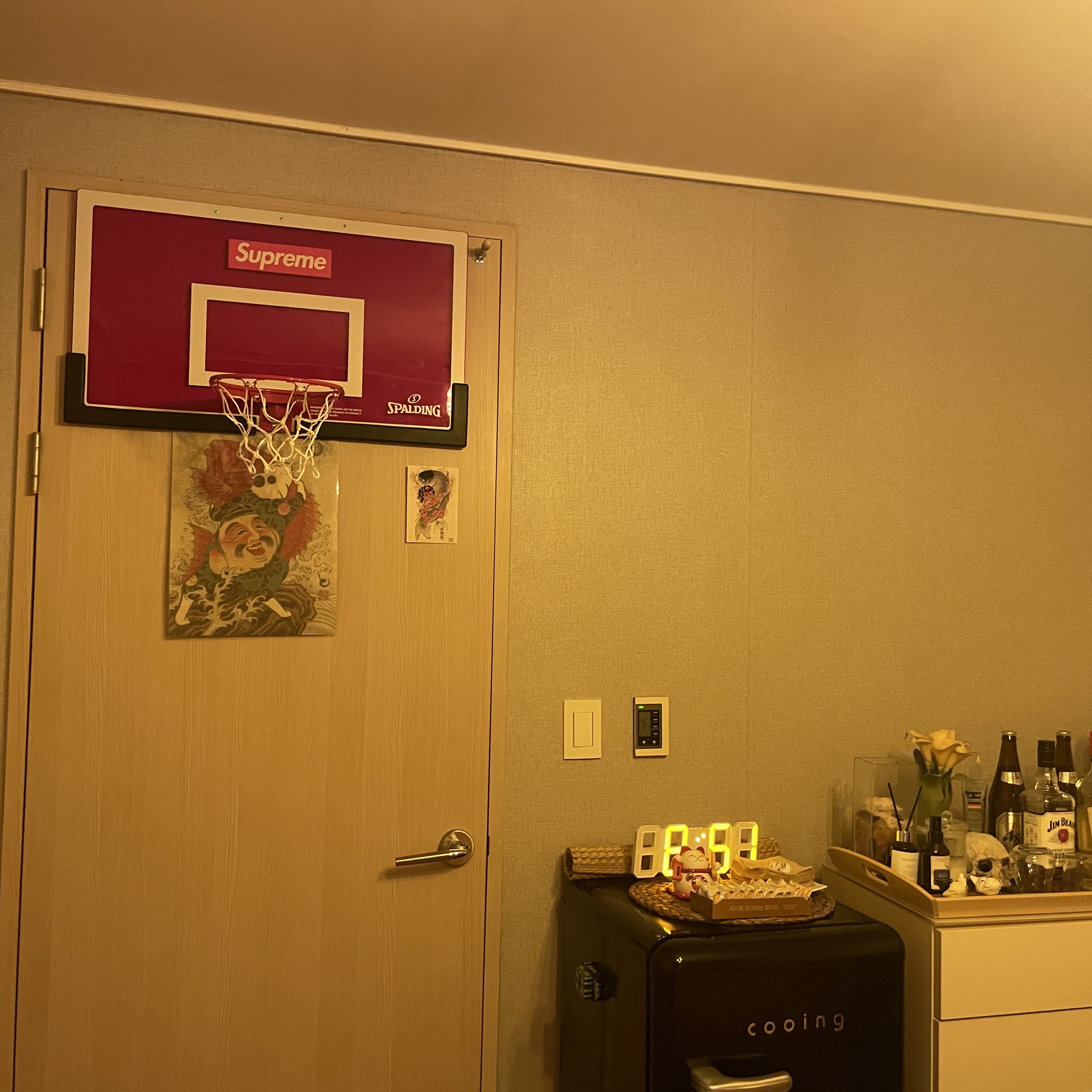 Supreme x Spalding Mini Basketball Hoop Red  - 23FW 착용 스타일