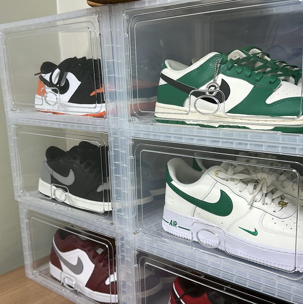 Jordan 1 Low Golf Starfish, Nike Dunk Low Retro SE Jackpot Malachite 착용 스타일