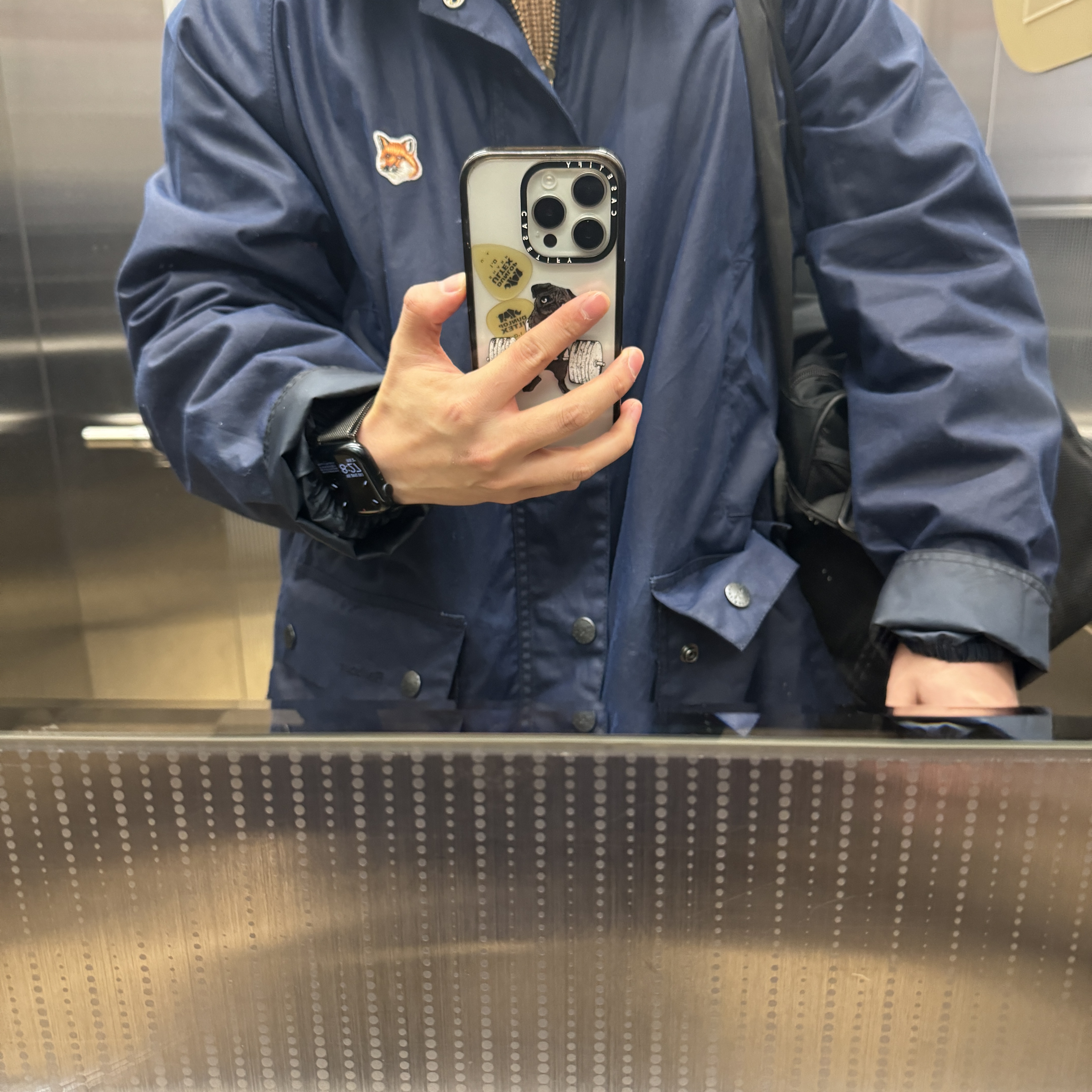 Barbour x Maison Kitsune Beaufort Waxed Jacket Indigo 착용 스타일