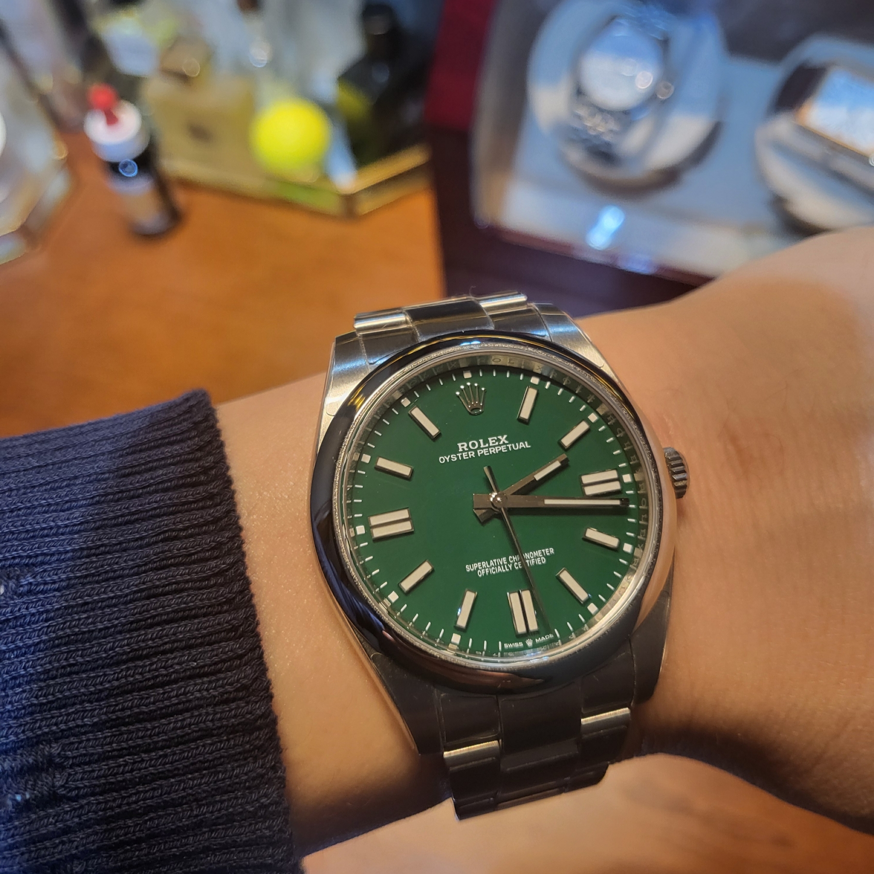 Rolex Oyster Perpetual 41mm 124300 Green Oyster 착용 스타일