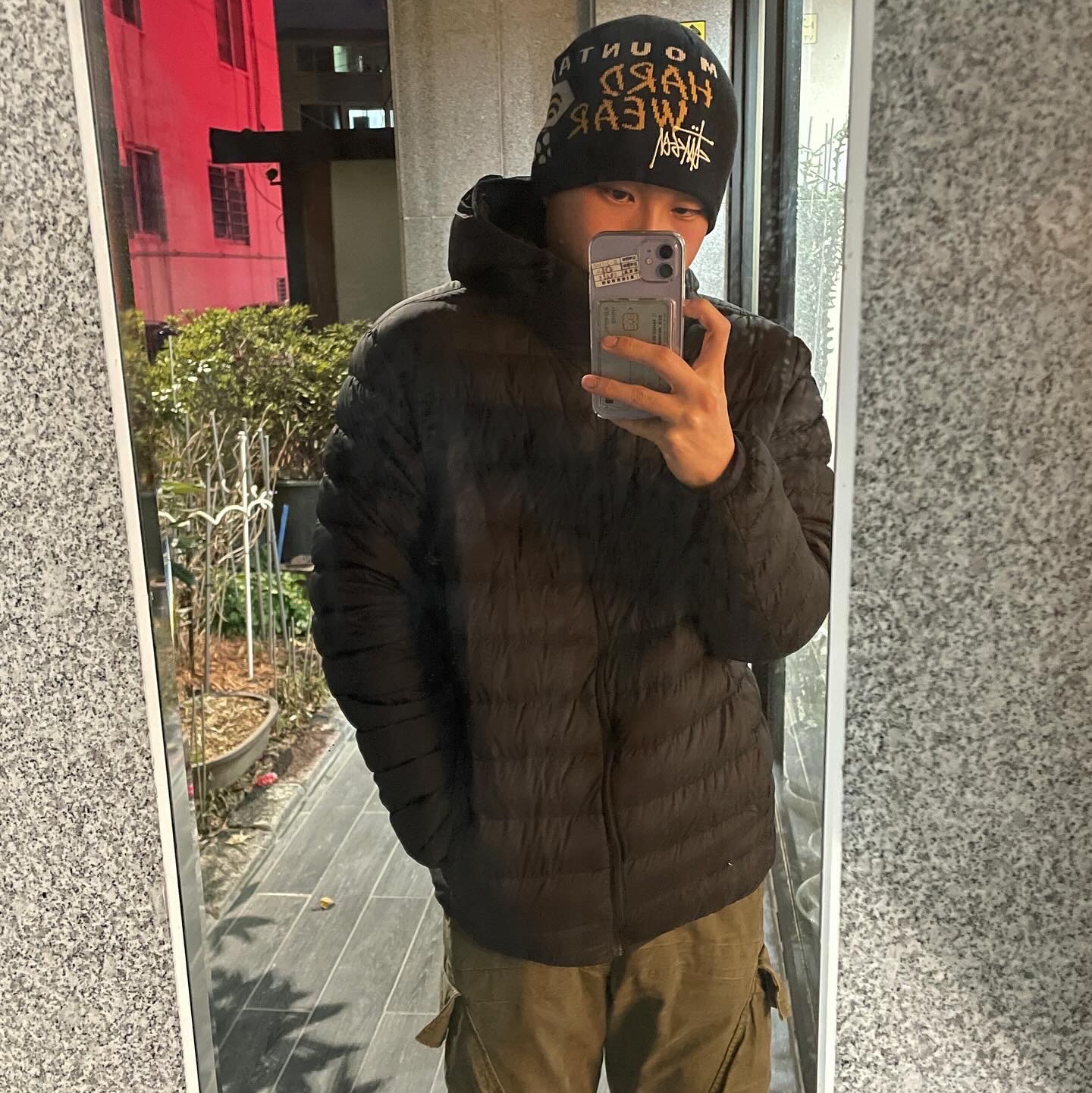 Stussy x Mountain Hardwear Merino Wool Skullcap Black 착용 스타일