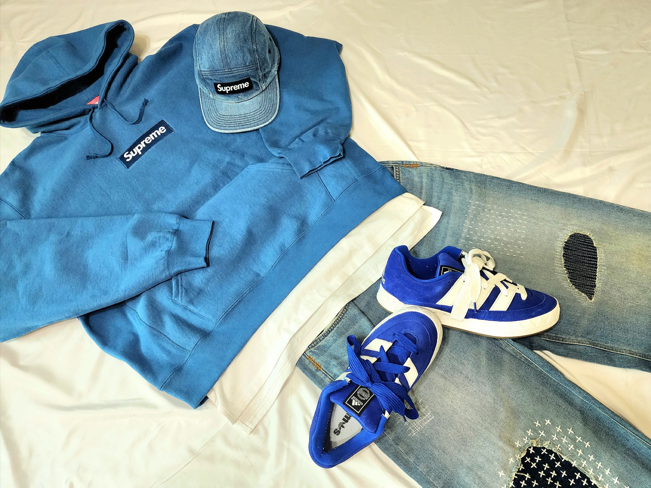 Supreme Box Logo Hooded Sweatshirt Blue - 23FW, Supreme Corduroy Camp Cap Navy - 23FW 착용 스타일 - 4