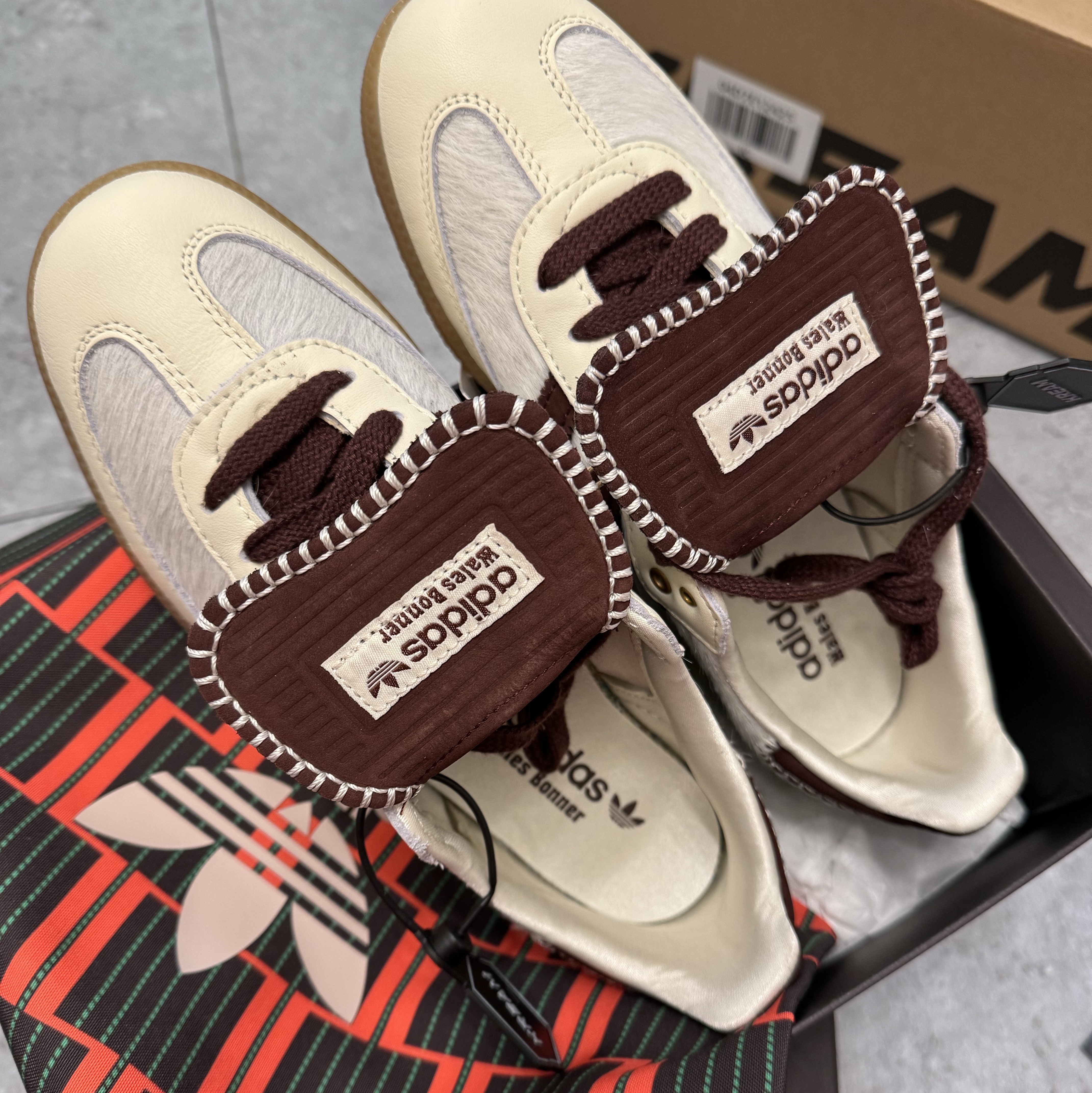 Adidas x Wales Bonner Pony Tonal Samba Cream White Mystery Brown 착용 스타일 - 3