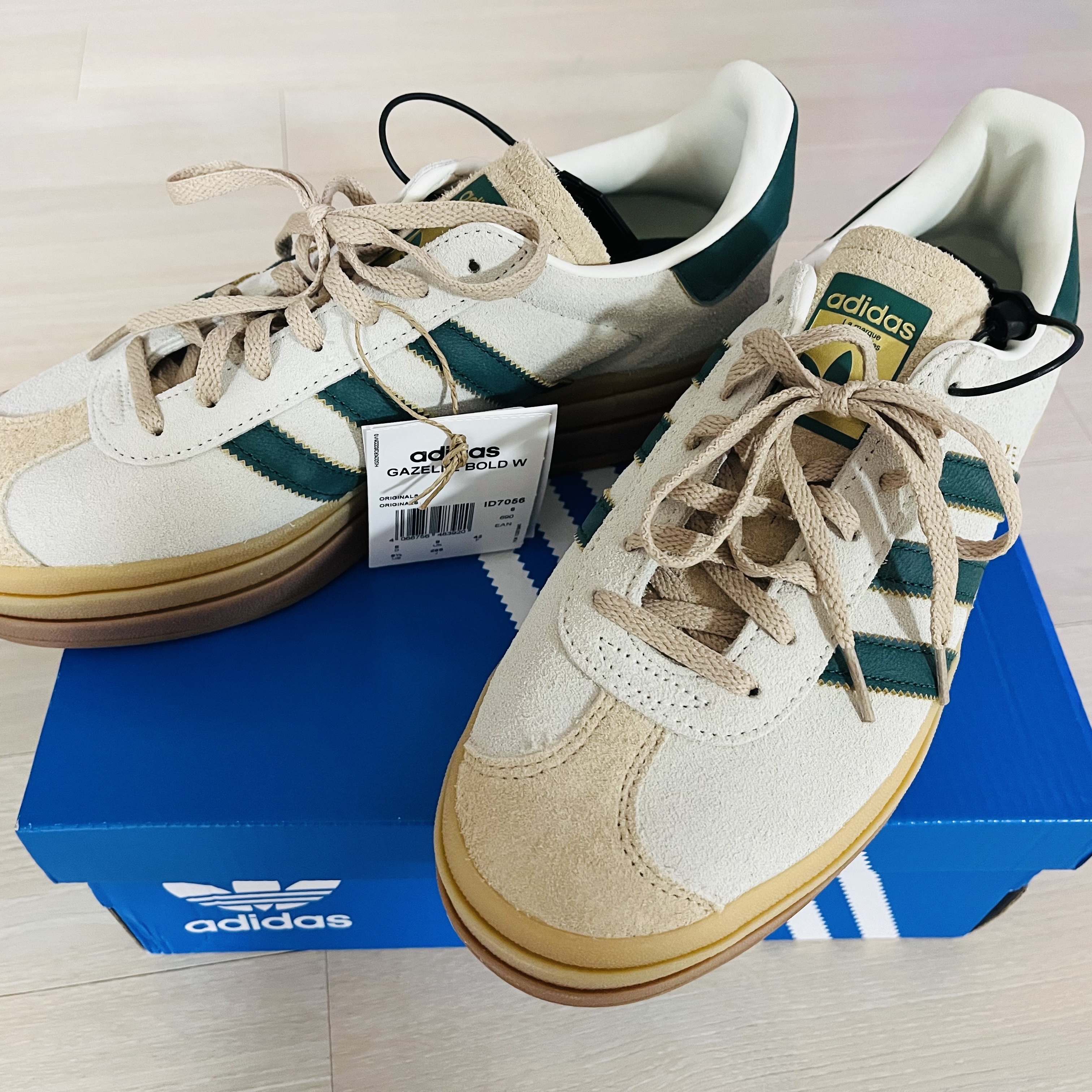 (W) Adidas Gazelle Bold Cream White Collegiate Green 착용 스타일 - 3