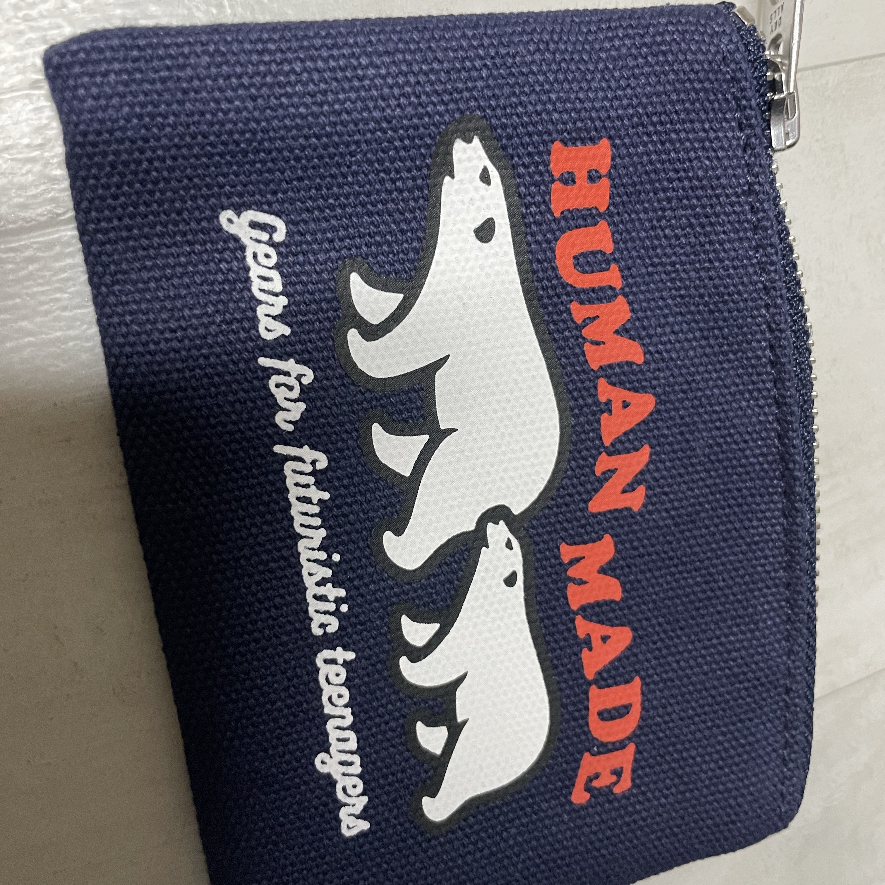 Human Made Card Case Navy 착용 스타일 - 1