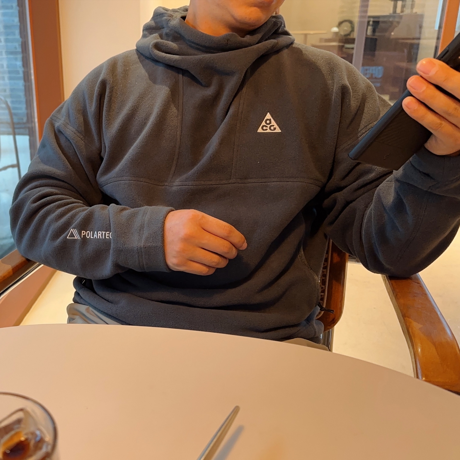 Nike ACG Polartec Wolf Tree Pullover Hoodie Anthracite - Asia 착용 스타일