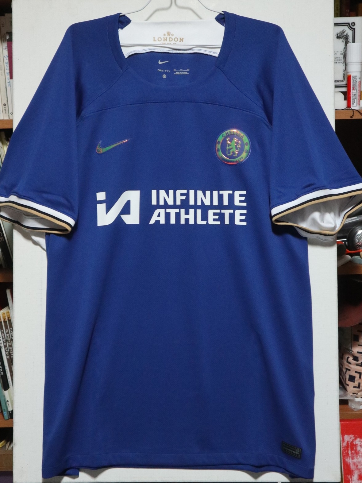 Nike Chelsea FC 2023/24 Stadium Home Dri-Fit Jersey Rush Blue (Non Marking & Non Sponser Ver.) 착용 스타일 - 1