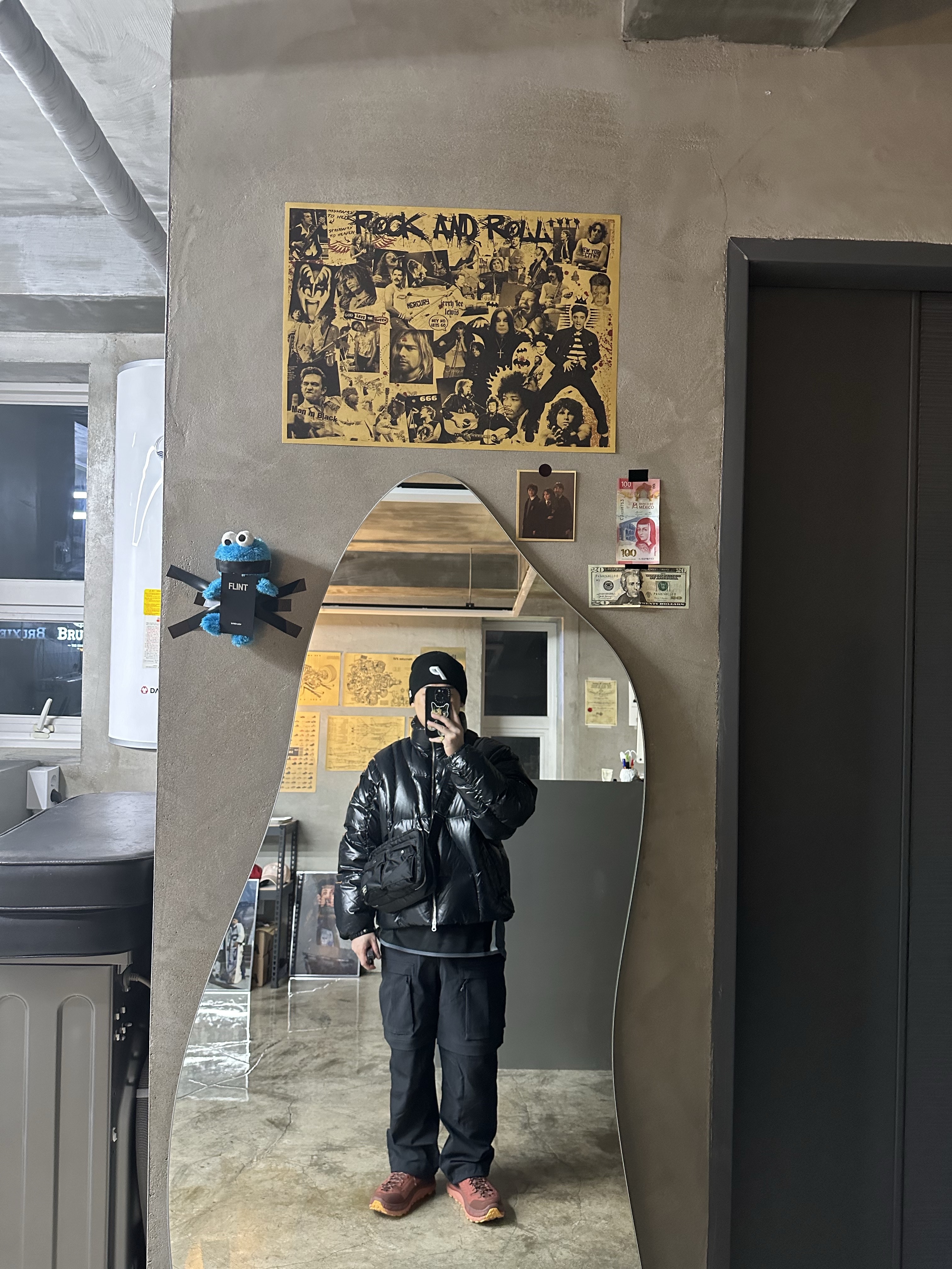 Palace Pro Jersey Black - 23FW, Palace New Era Nein Cuff Beanie Black - 23FW 착용 스타일 - 1