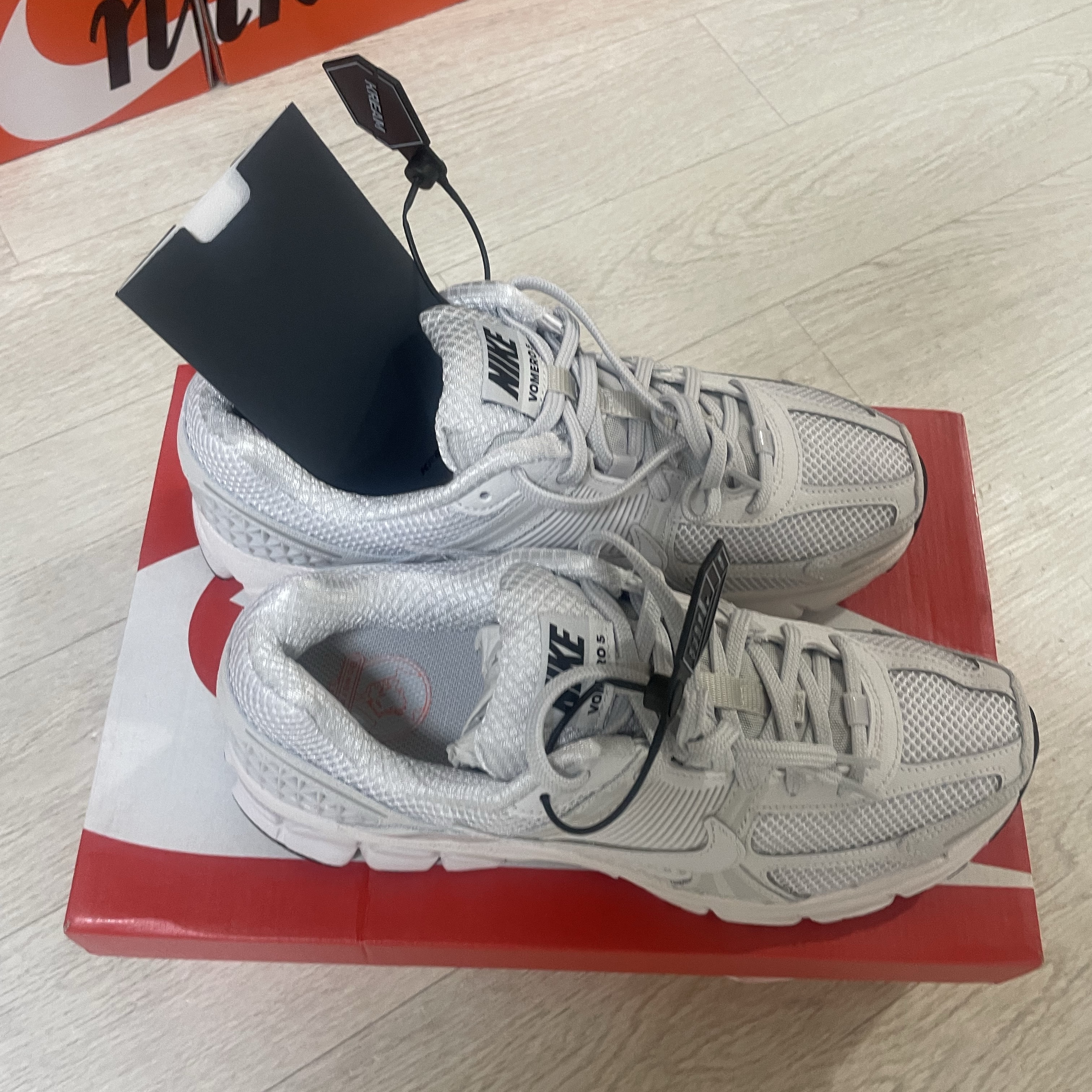 Nike Zoom Vomero 5 SP Vast Grey 2023 착용 스타일