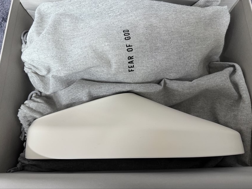 Fear of God The California Collection 8 Cream 착용 스타일 - 1