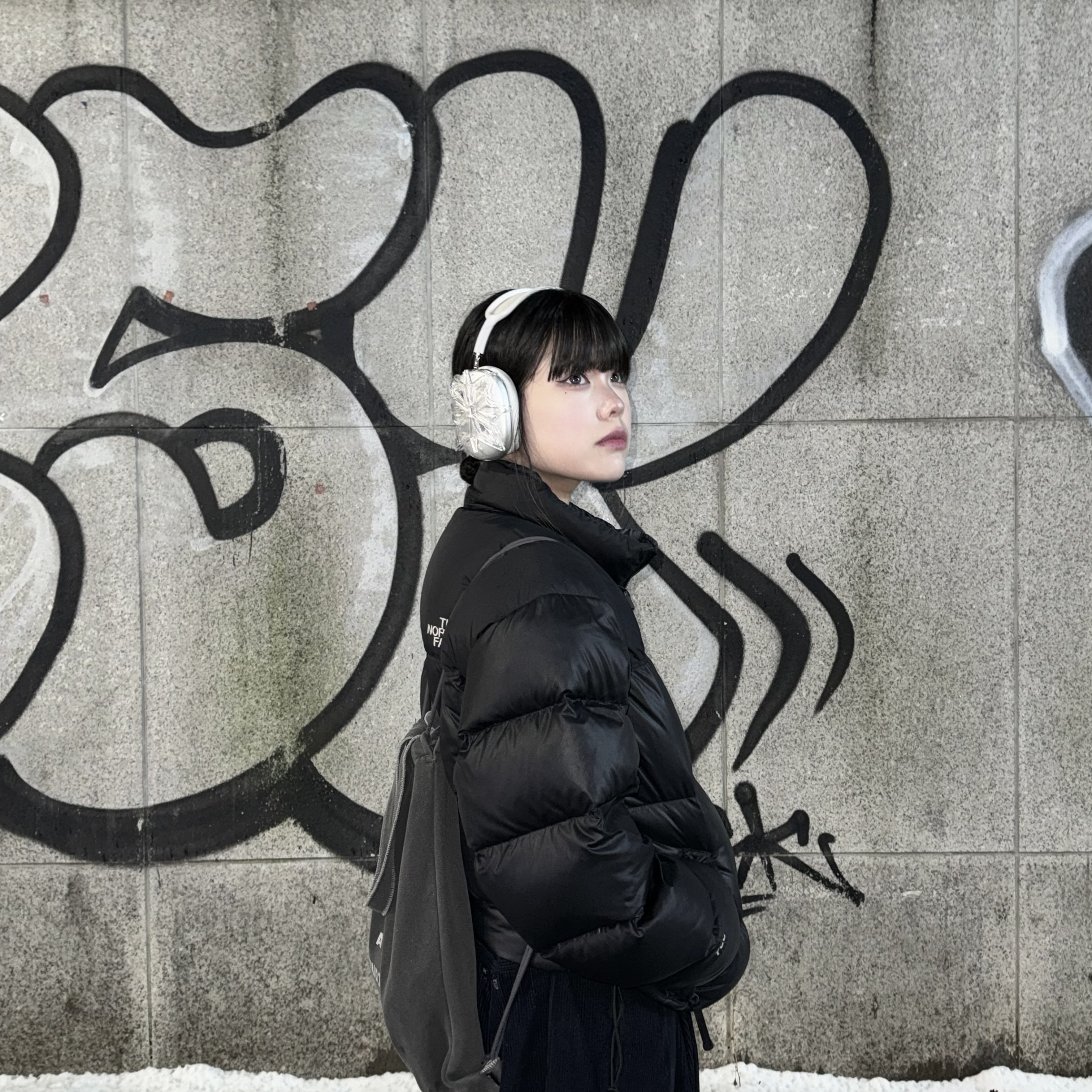 Test Artifact Era Max Winter 23 Clear, IAB Studio Pigment Sack Black 착용 스타일 - 1
