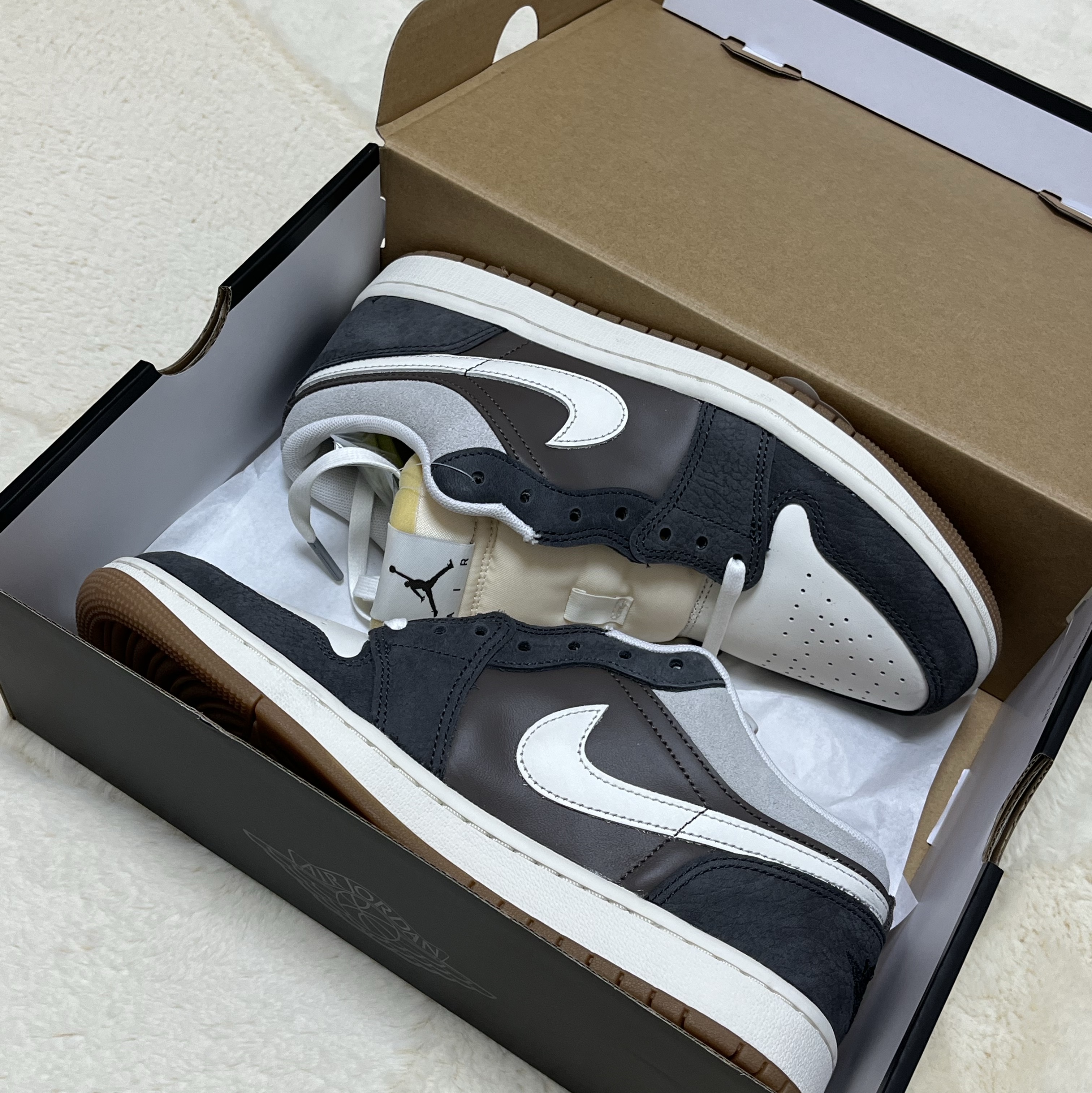 Jordan 1 Retro High OG Chicago 2022, Jordan 1 Low Kkachi 착용 스타일 - 2