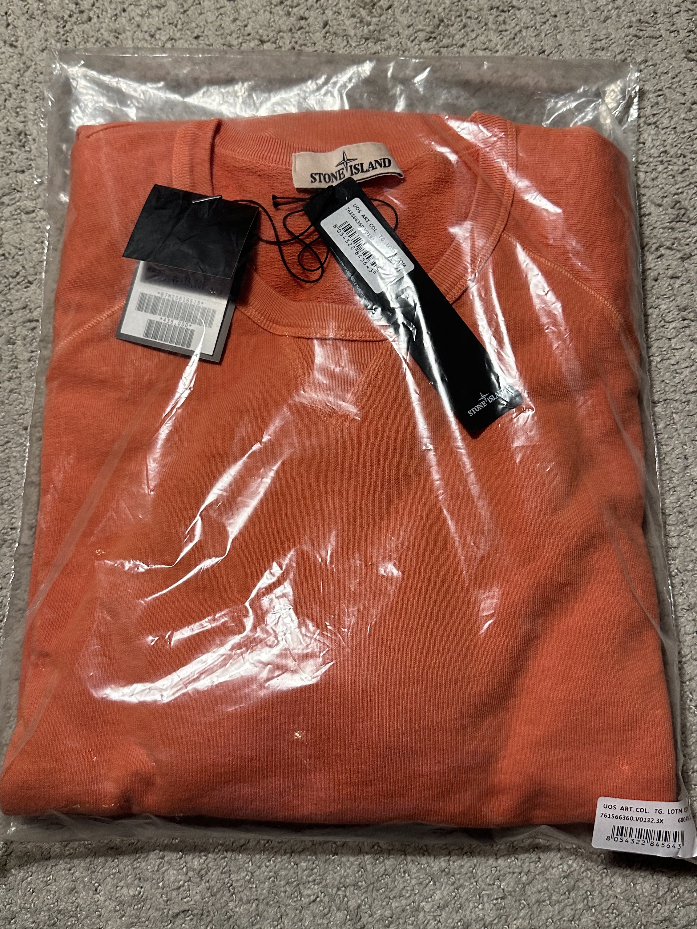 Stone Island 66360 Garment Dyed Malfile Fleece Crewneck Sweatshirt Orange - 22SS 착용 스타일 - 5