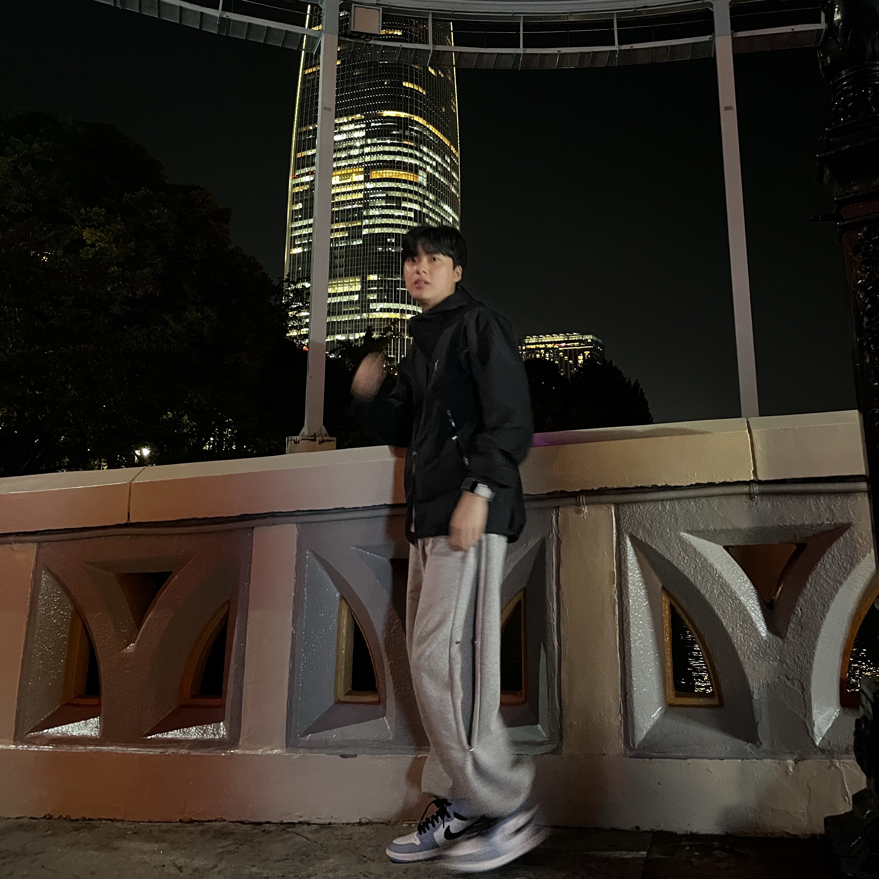 Arc'teryx Zeta SL Jacket Black, MJD Side Snap Wide C/P Heavy Sweat Pants Melange Grey 착용 스타일