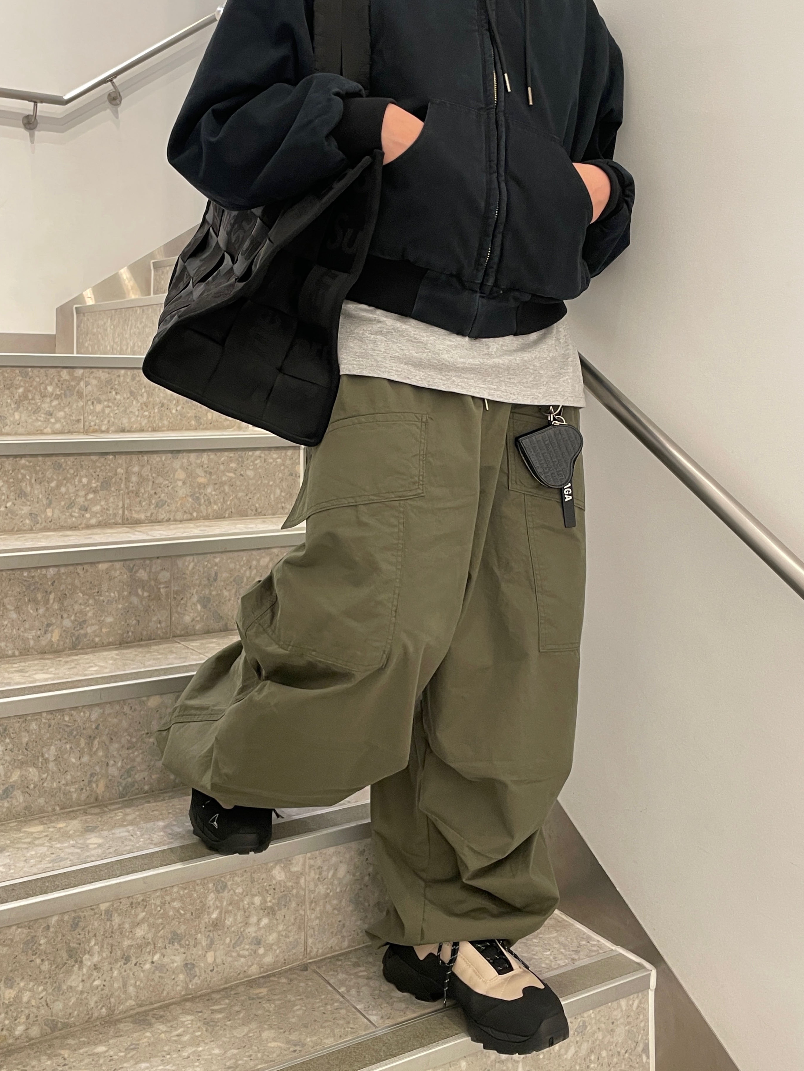 Supreme Woven Large Tote Black - 23SS, Stussy Stock Cuff Beanie Black 착용 스타일 - 8