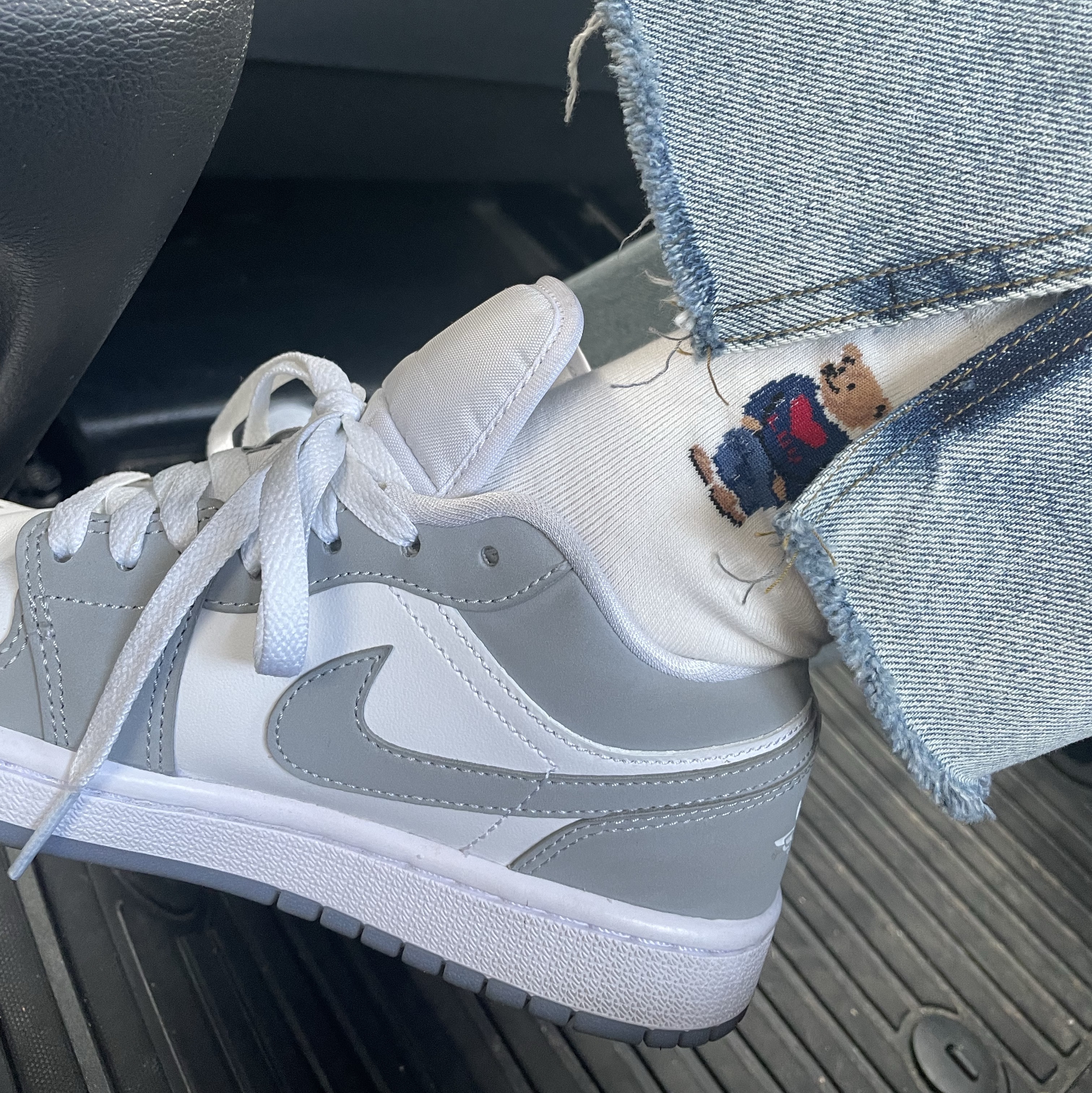 (W) Jordan 1 Low White Wolf Grey 착용 스타일