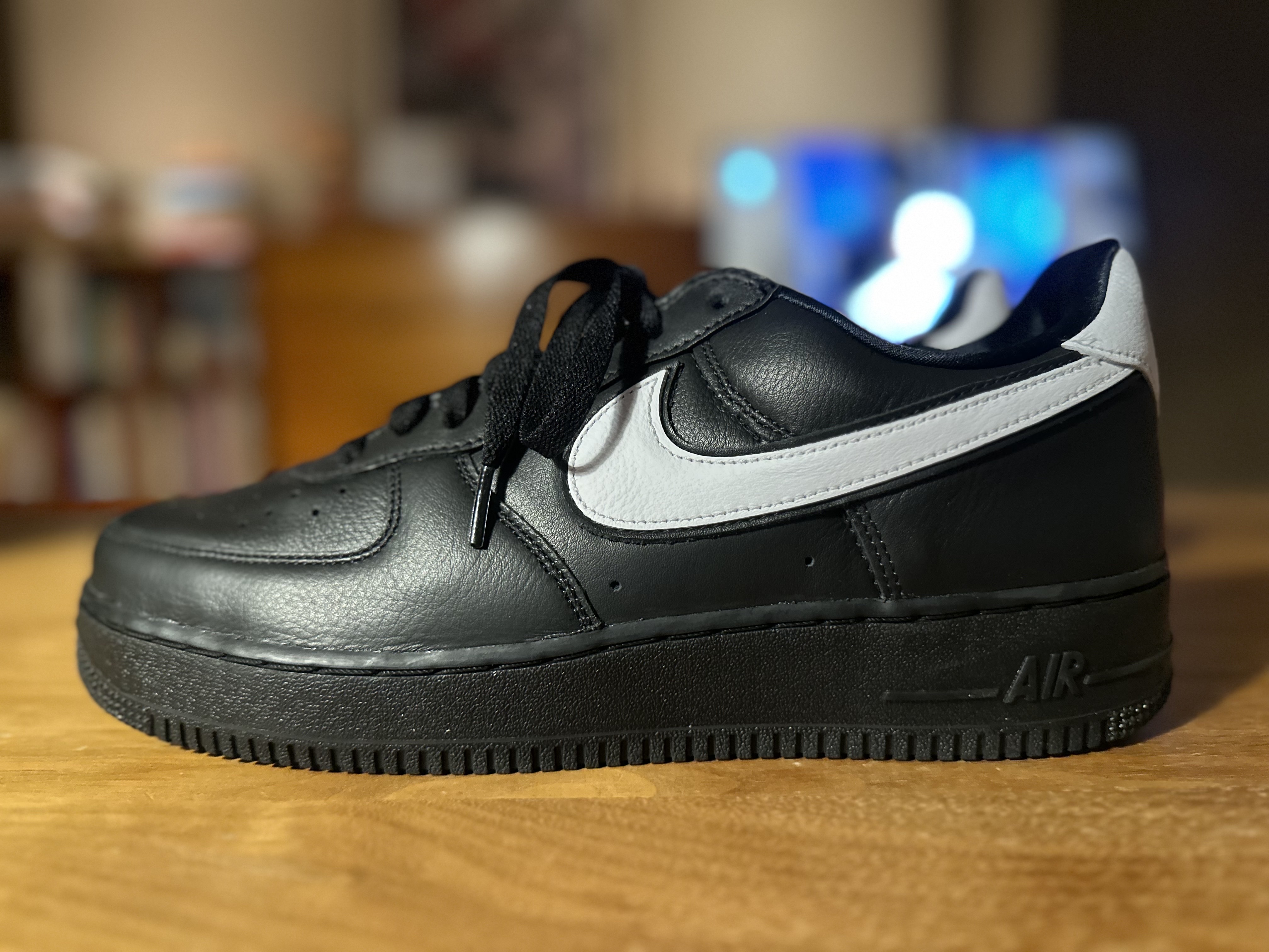 Nike Air Force 1 Low QS Black White 착용 스타일 - 2