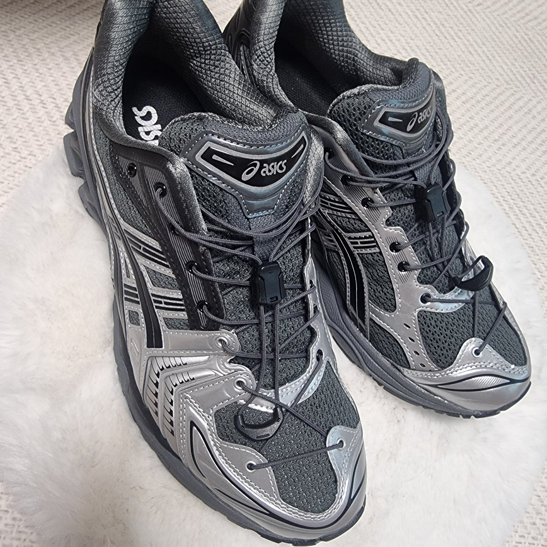 Asics x Unaffected Gel-Kayano 14 Silver Moon 착용 스타일 - 1