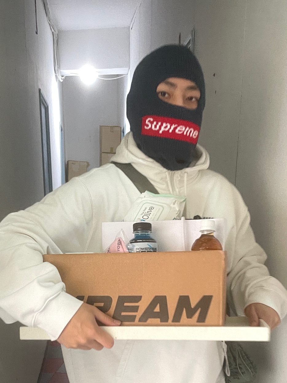 Supreme New Era Box Logo Balaclava Navy - 21FW 착용 스타일 - 2