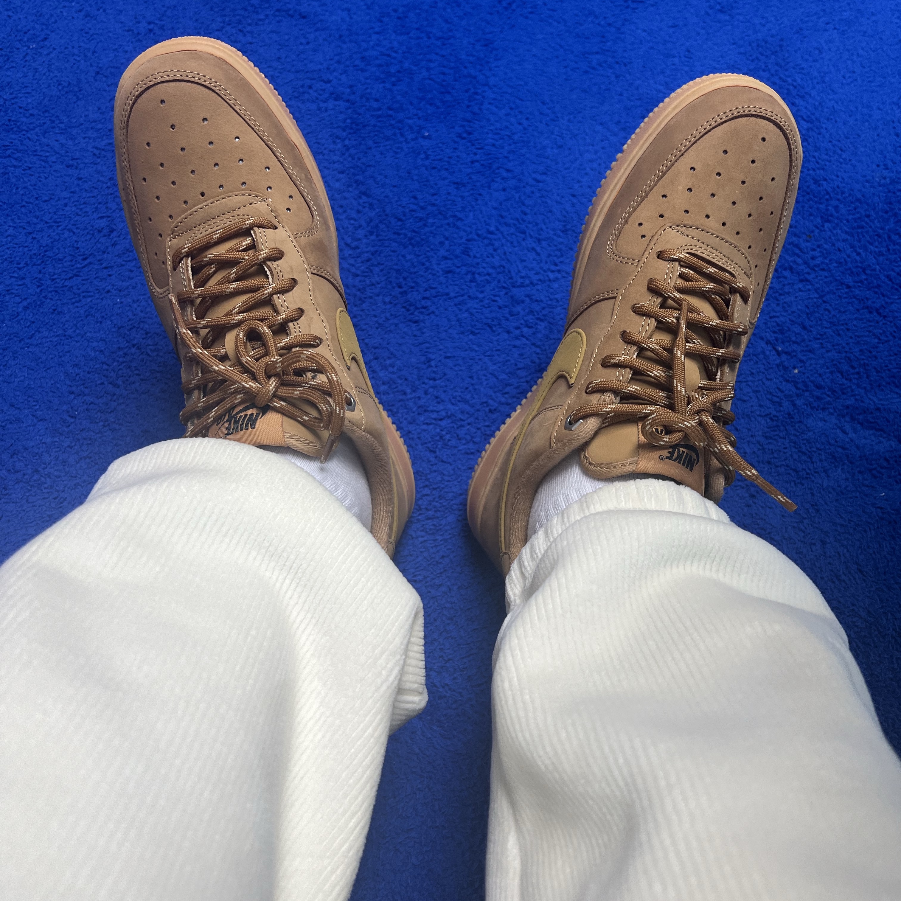 Nike Air Force 1 '07 WB Flax 착용 스타일 - 2