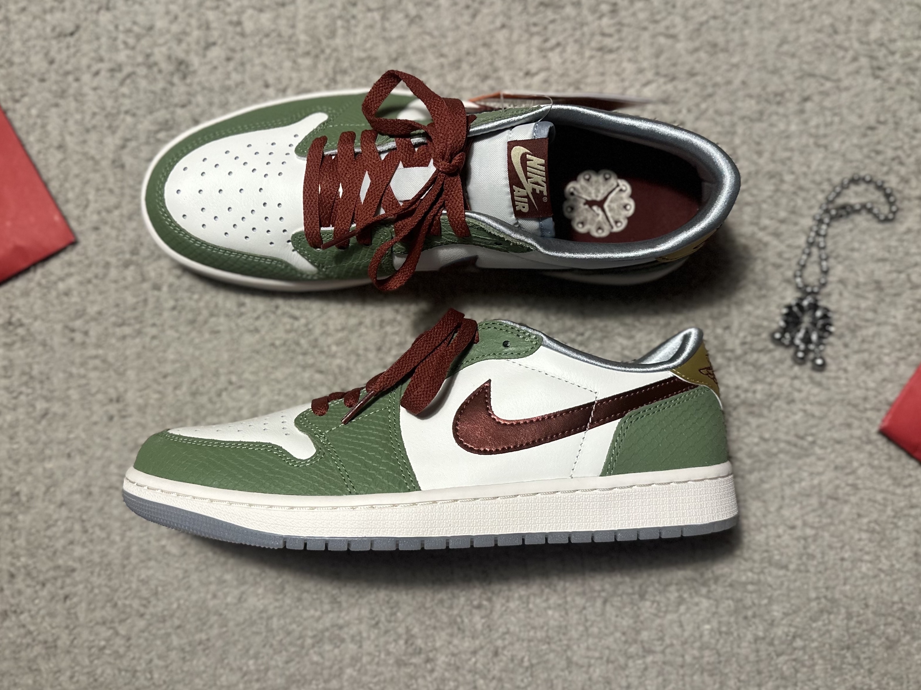 Jordan 1 Retro Low OG Chinese New Year, (GS) Jordan 1 Retro Low OG Chinese New Year 착용 스타일 - 5