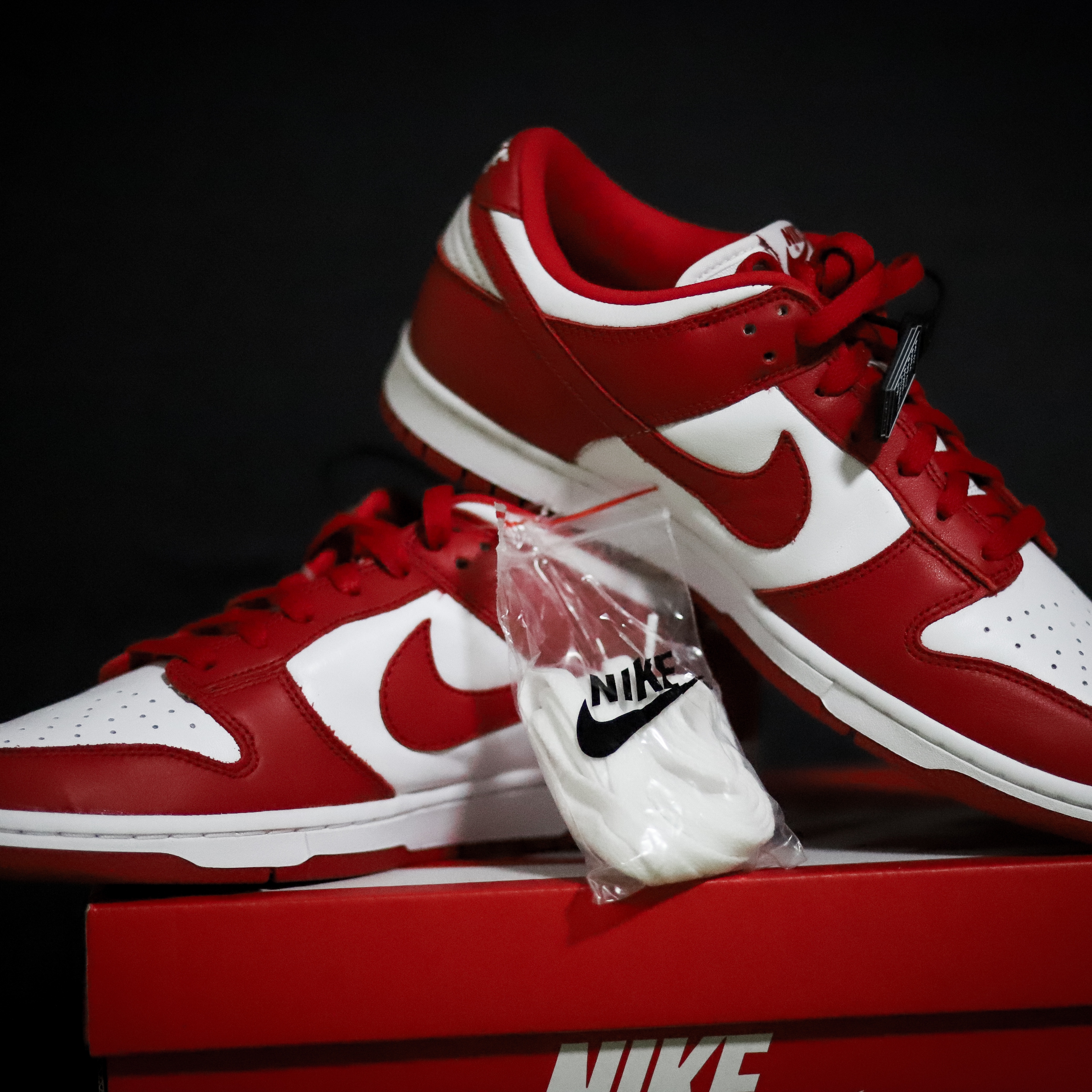 Nike Dunk Low SP White and University Red 2023 착용 스타일 - 3