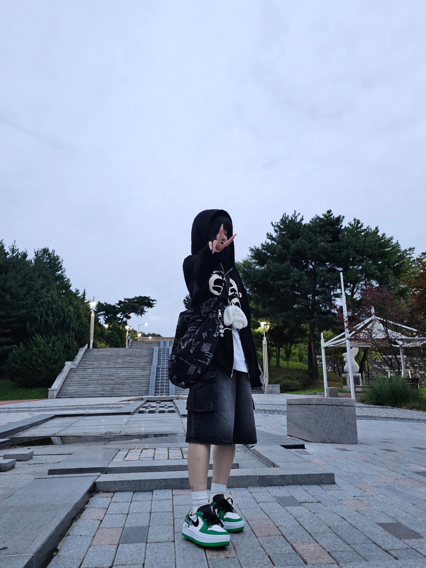 LE SSERAFIM OVERSIZED BAG (BK_F)