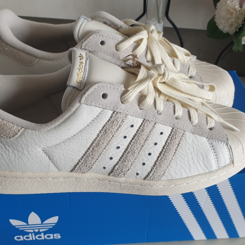 Adidas Superstar 82 White Aluminum 착용 스타일