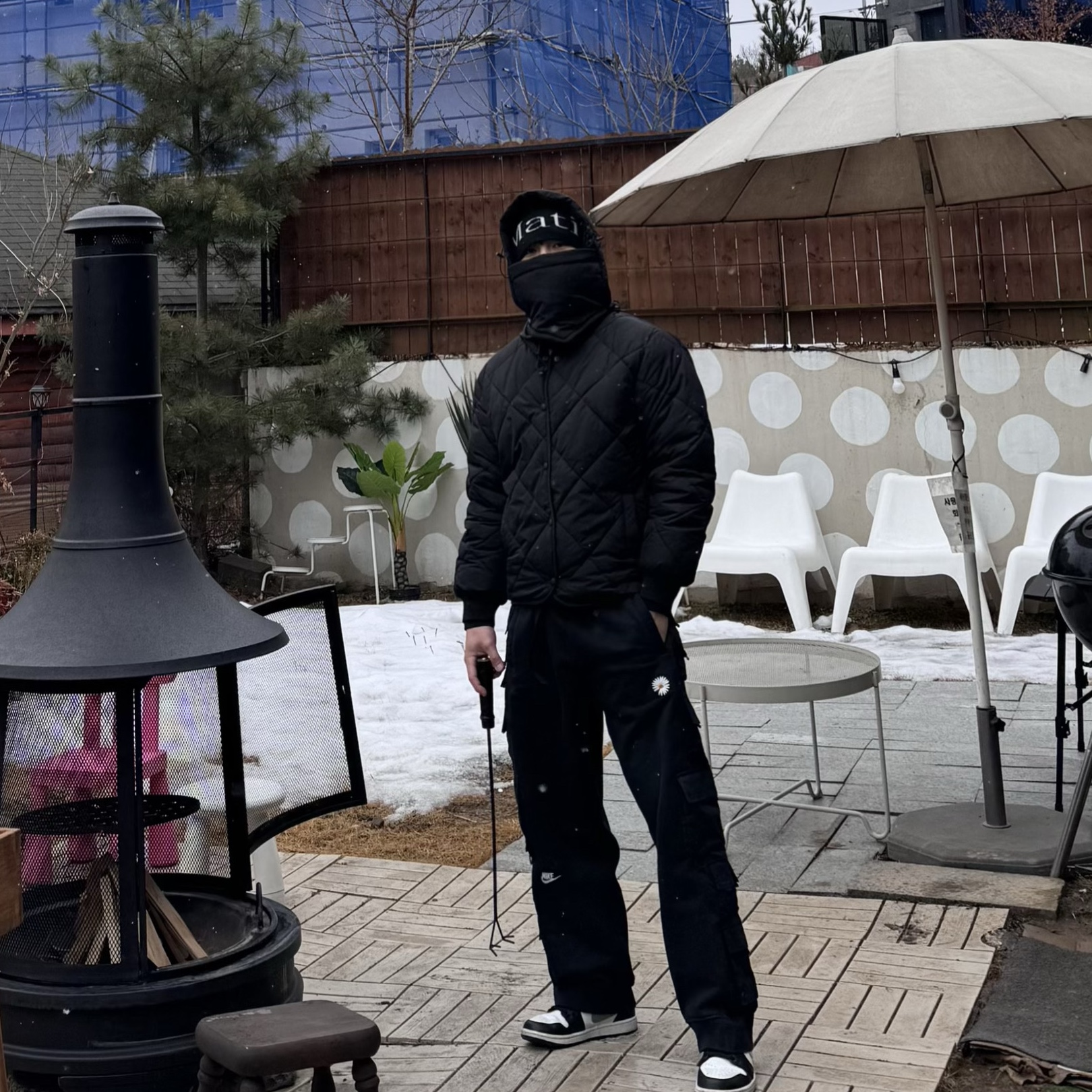 Matin Kim Logo Jacquard Short Beanie Black, Nike x Peaceminusone Wide Pants Black (DR0096-010) 착용 스타일