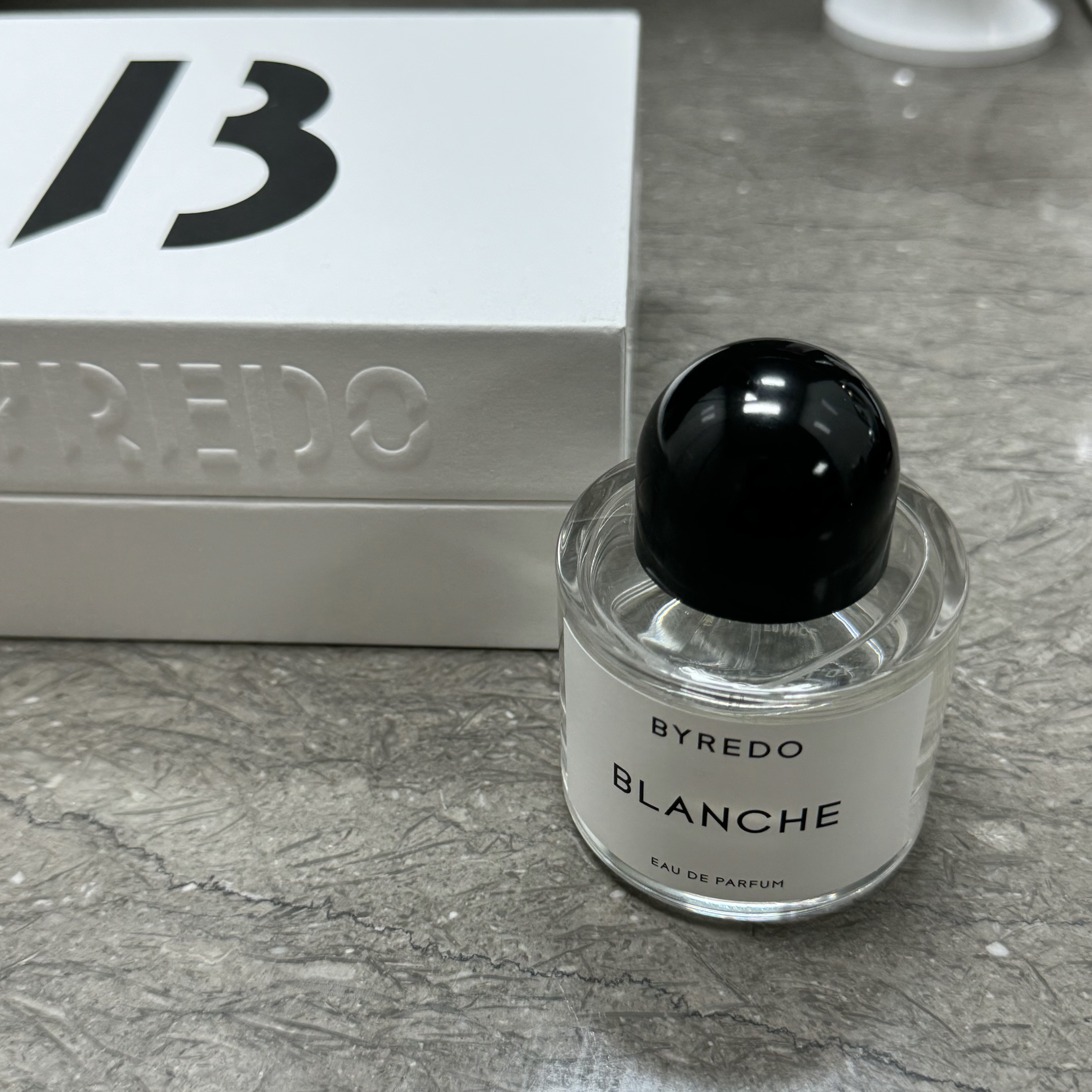 Byredo Blanche Eau De Parfum 50ml 착용 스타일 - 1