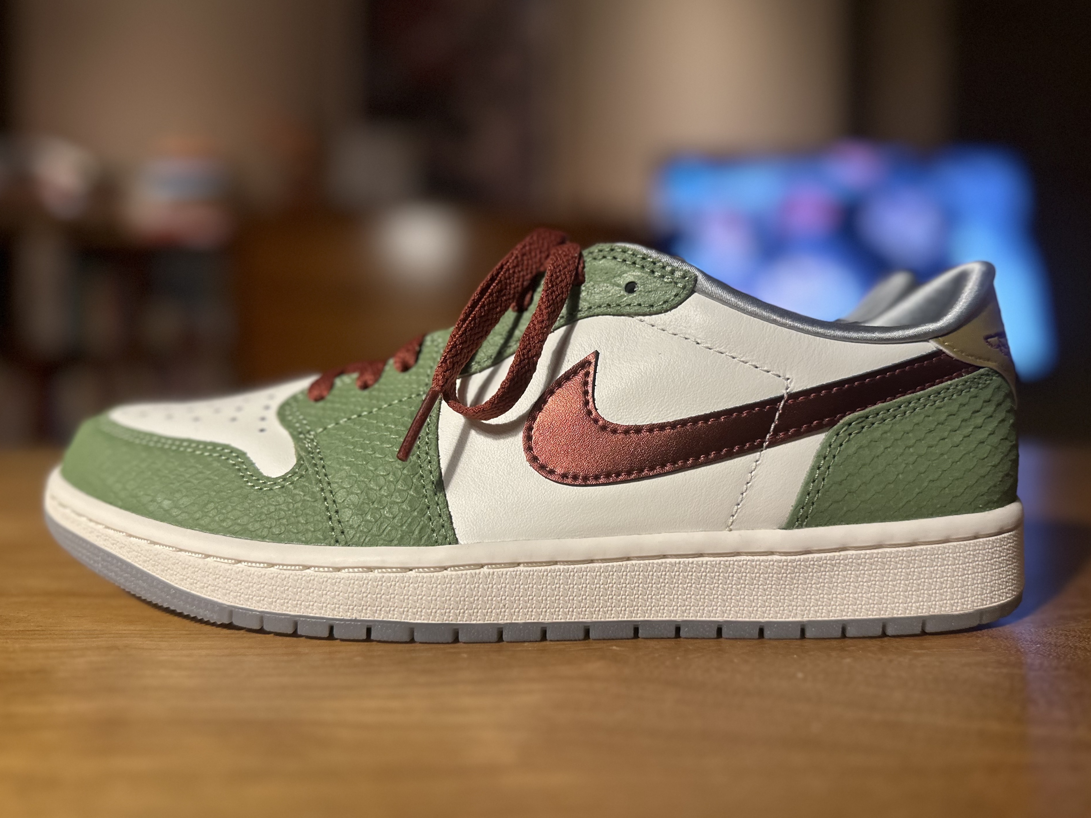 Jordan 1 Retro Low OG Chinese New Year, (GS) Jordan 1 Retro Low OG Chinese New Year 착용 스타일 - 3