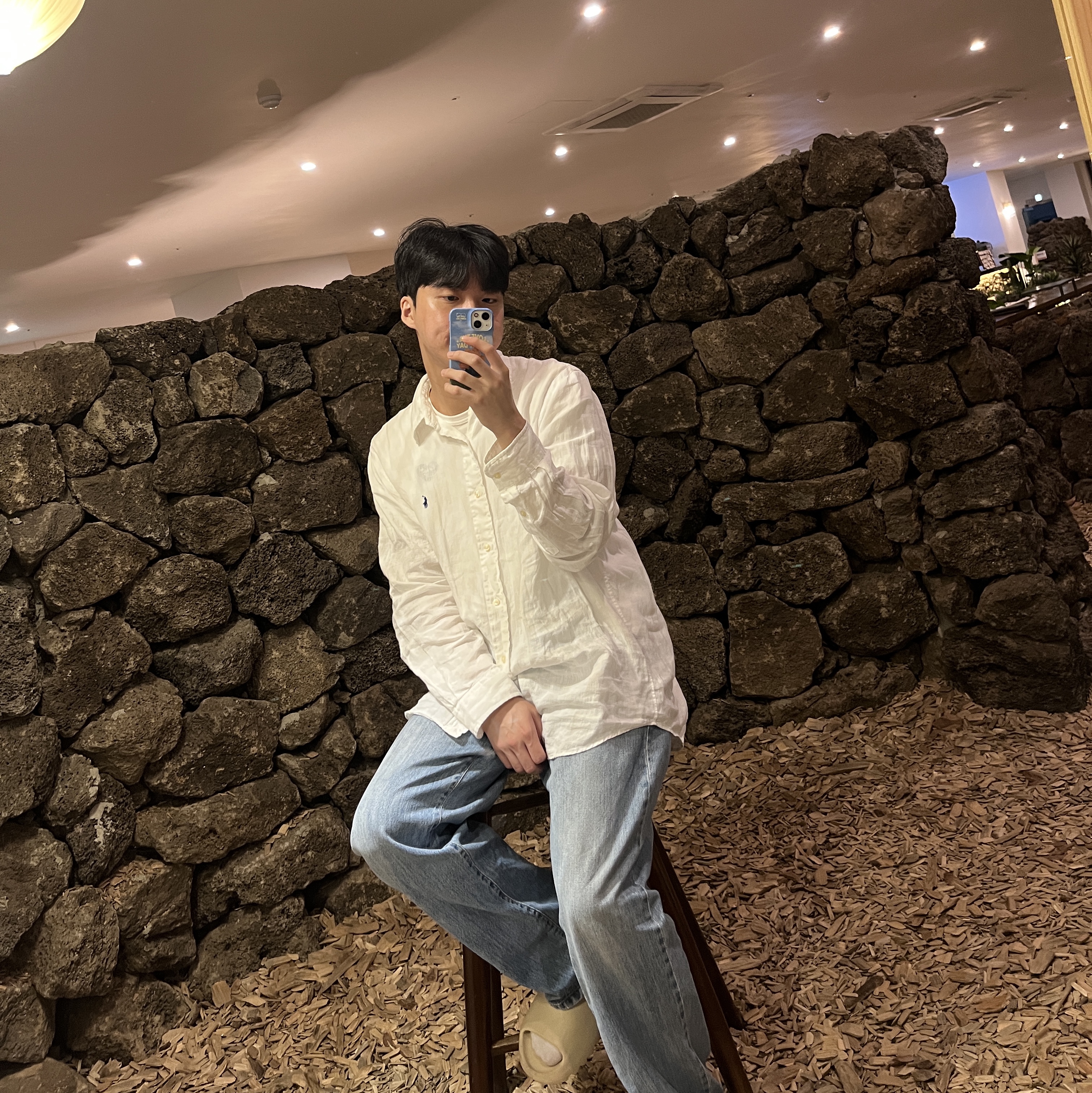 Adidas Yeezy Slide Bone 2022/2023 착용 스타일