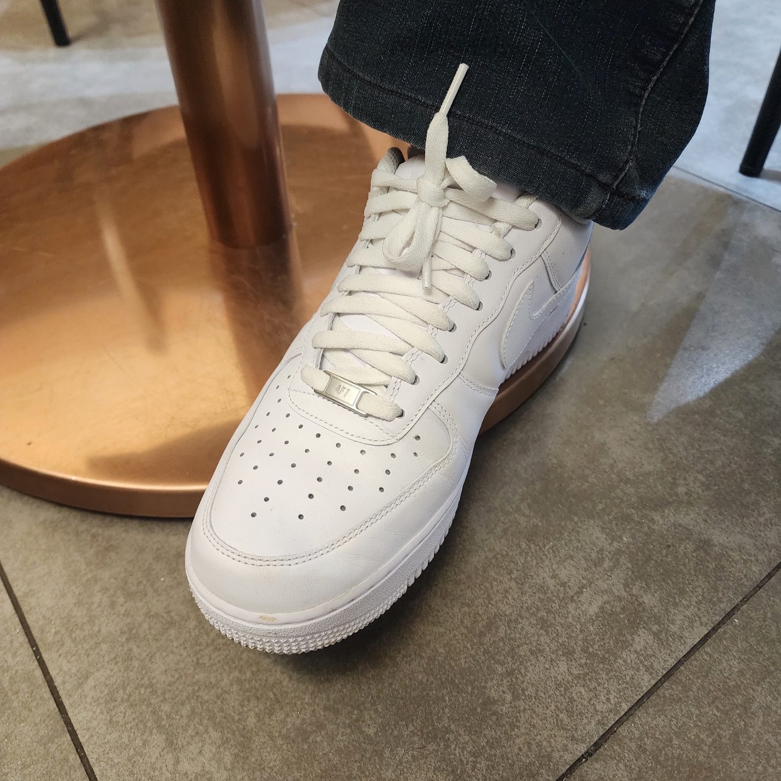 Nike Air Force 1 '07 Low White 착용 스타일