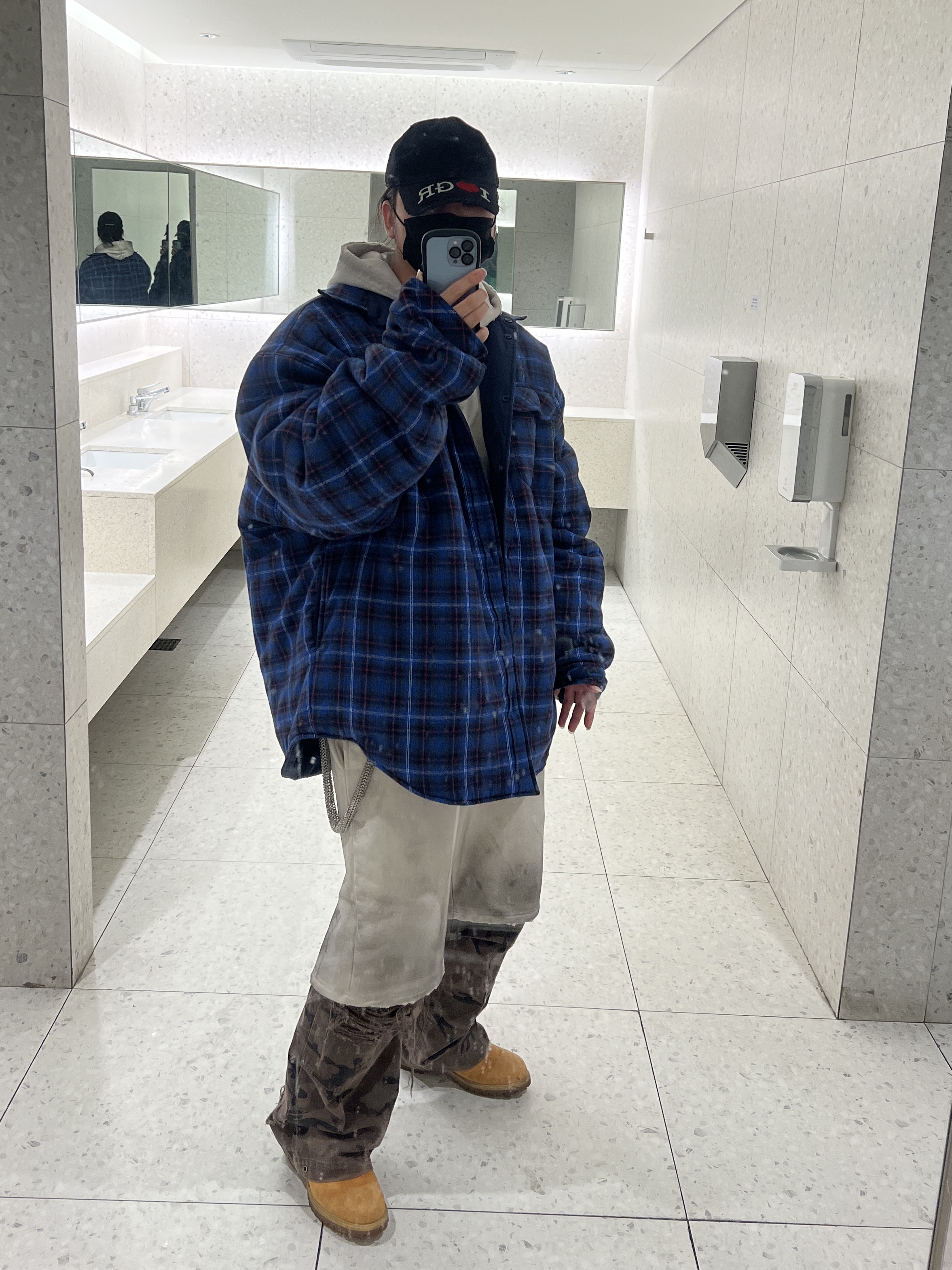 Project G/R Reversible Padded Check Shirt Navy, Project G/R Furious Logo Applique Zip Hoodie Grey - 10 Corso Como Exclusive 착용 스타일 - 1