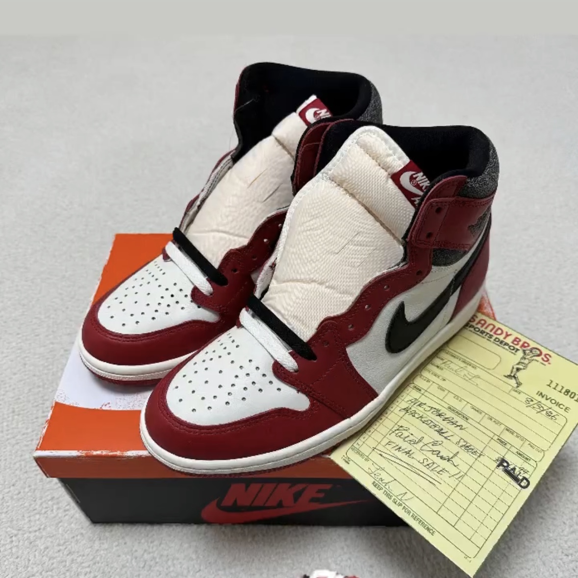 Jordan 1 Retro High OG Chicago 2022, Jordan 1 Low Kkachi 착용 스타일 - 1