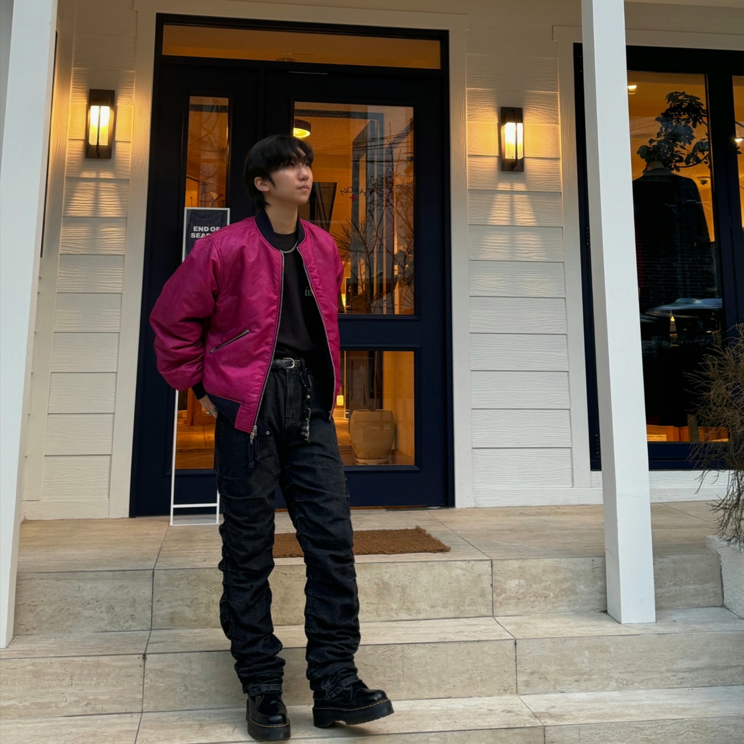 Thevinylhouse Reversible MA-1 Navy, Dr. Martens Jadon Boots Black 착용 스타일 - 1