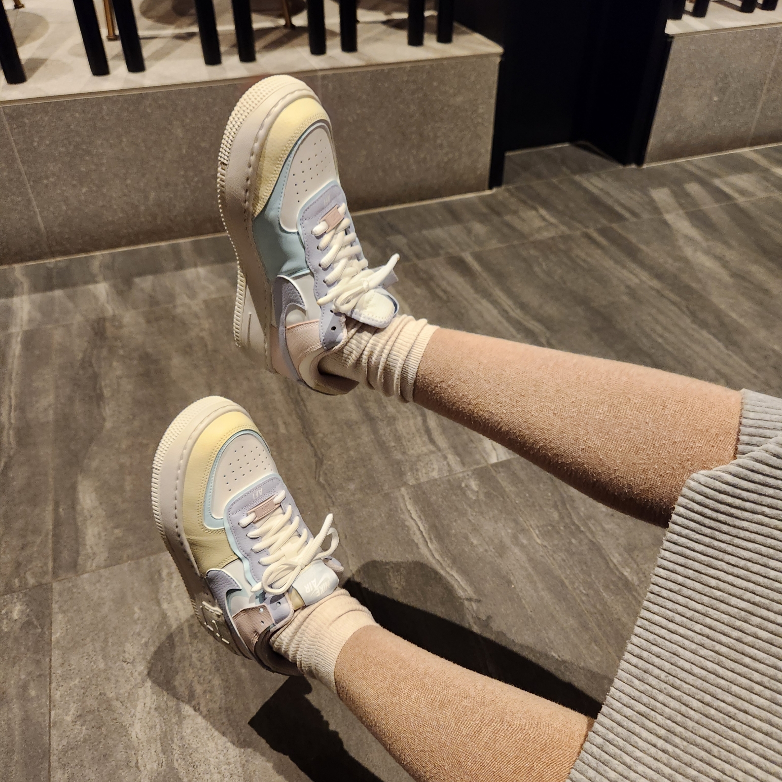 (W) Nike Air Force 1 Shadow Pastel 착용 스타일 - 3