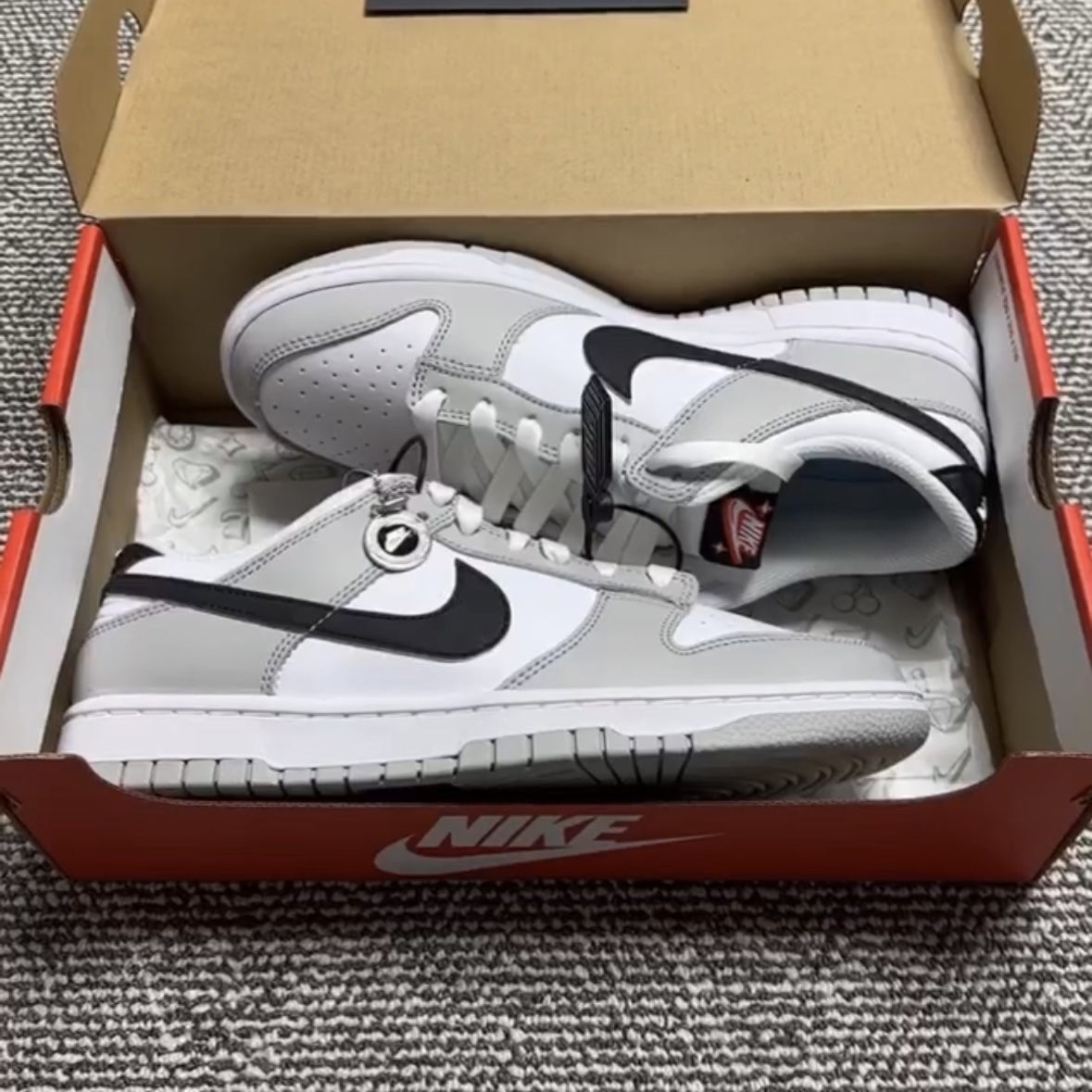 Jordan 1 Retro High OG Chicago 2022, Jordan 1 Low Kkachi 착용 스타일 - 3