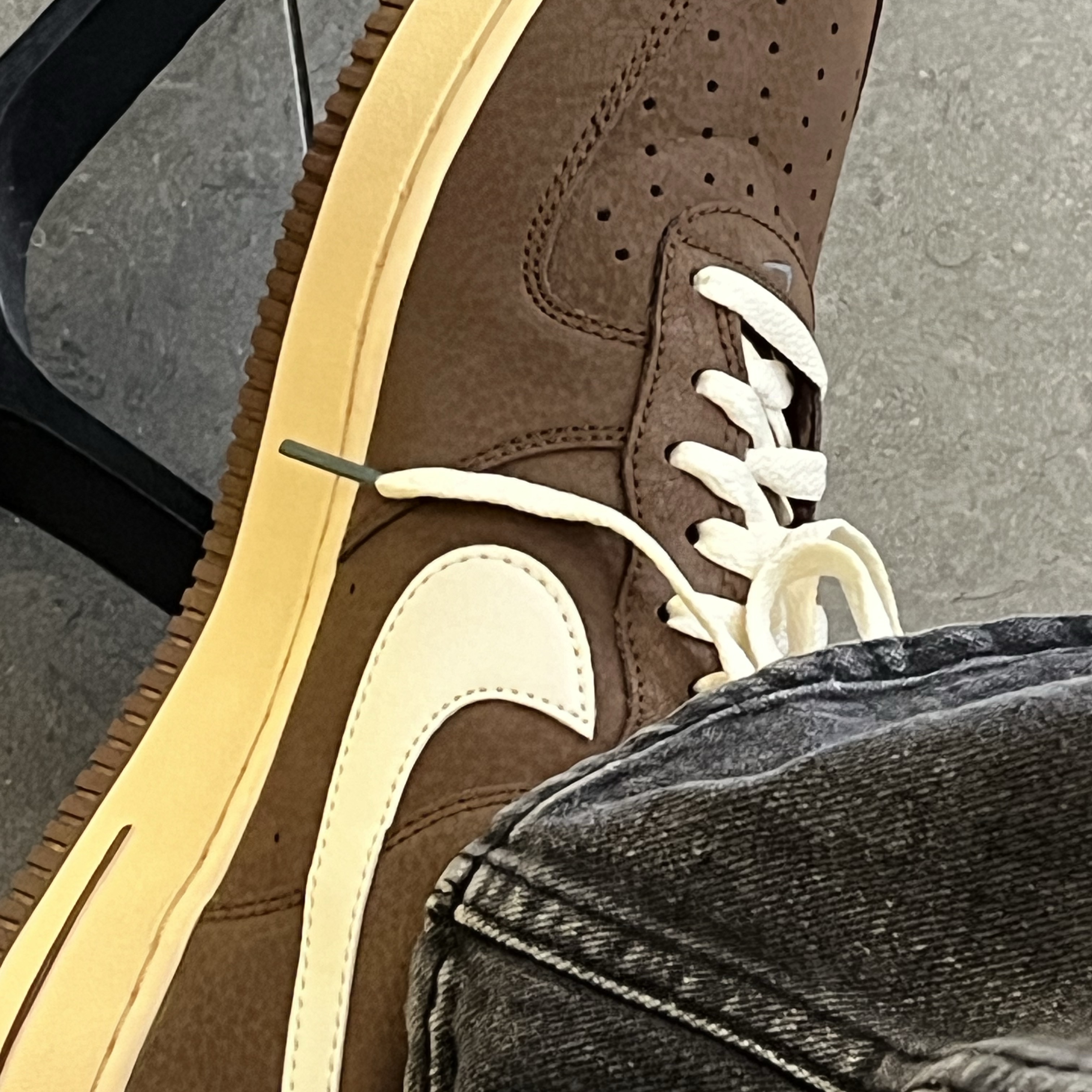 Nike Air Force 1 '07 Cacao Wow Coconut Milk 착용 스타일 - 1