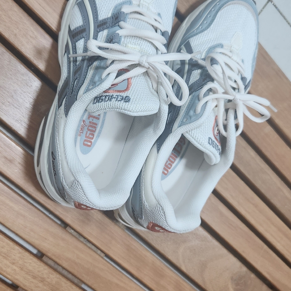 Asics Gel-1090 Blue Grey 착용 스타일