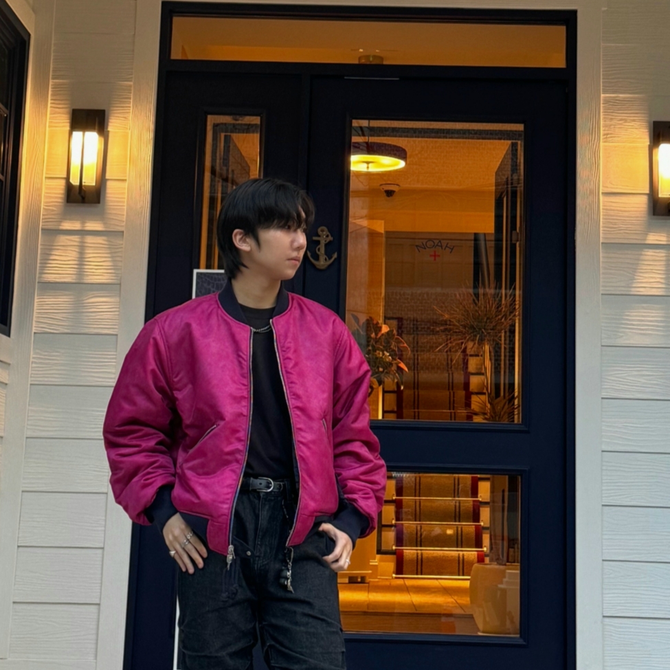 Thevinylhouse Reversible MA-1 Navy, Dr. Martens Jadon Boots Black 착용 스타일 - 2