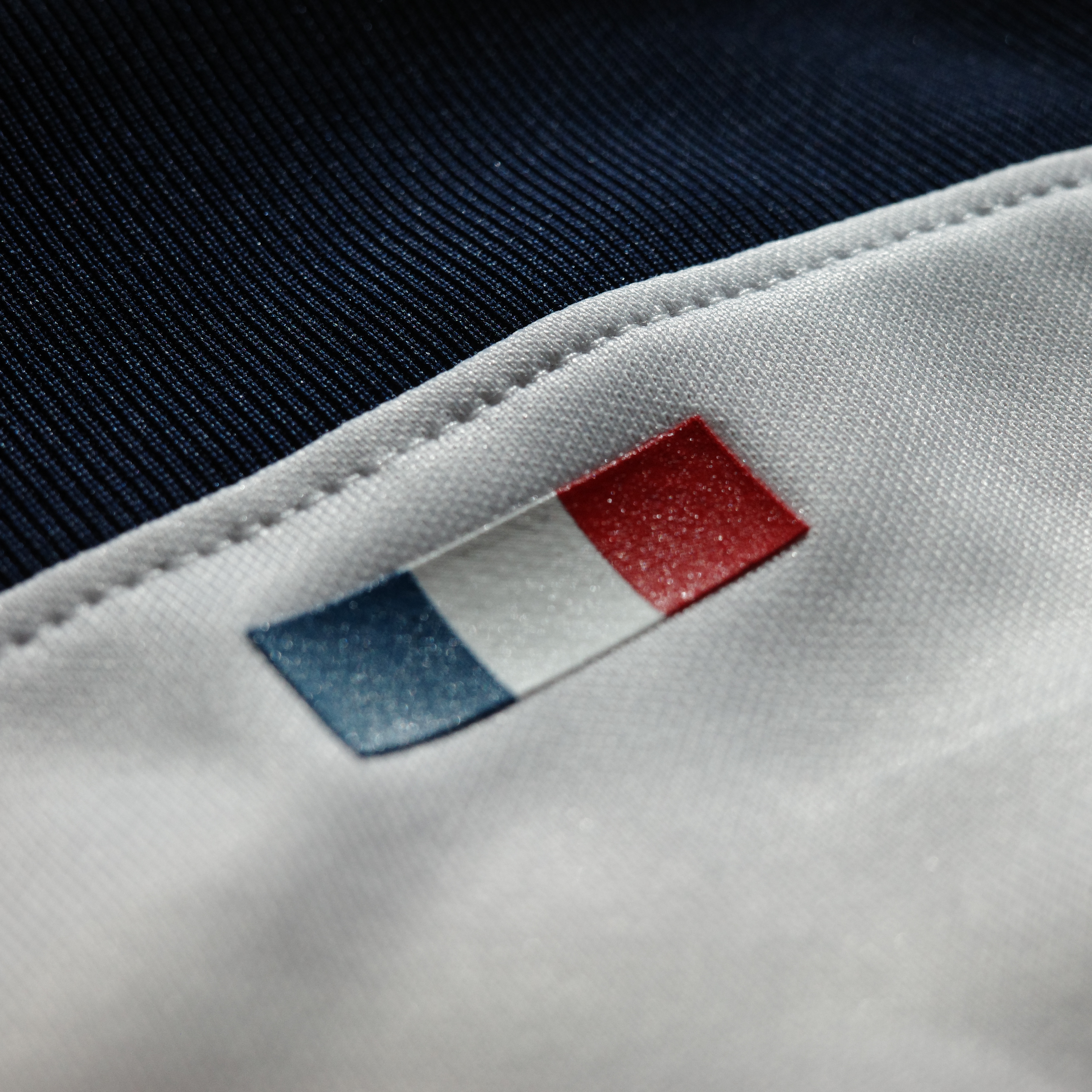 Nike Paris Saint-Germain 2023/24 Dri-Fit Stadium Away Jersey White Midnight Navy (Non Marking Ver.) 착용 스타일 - 3